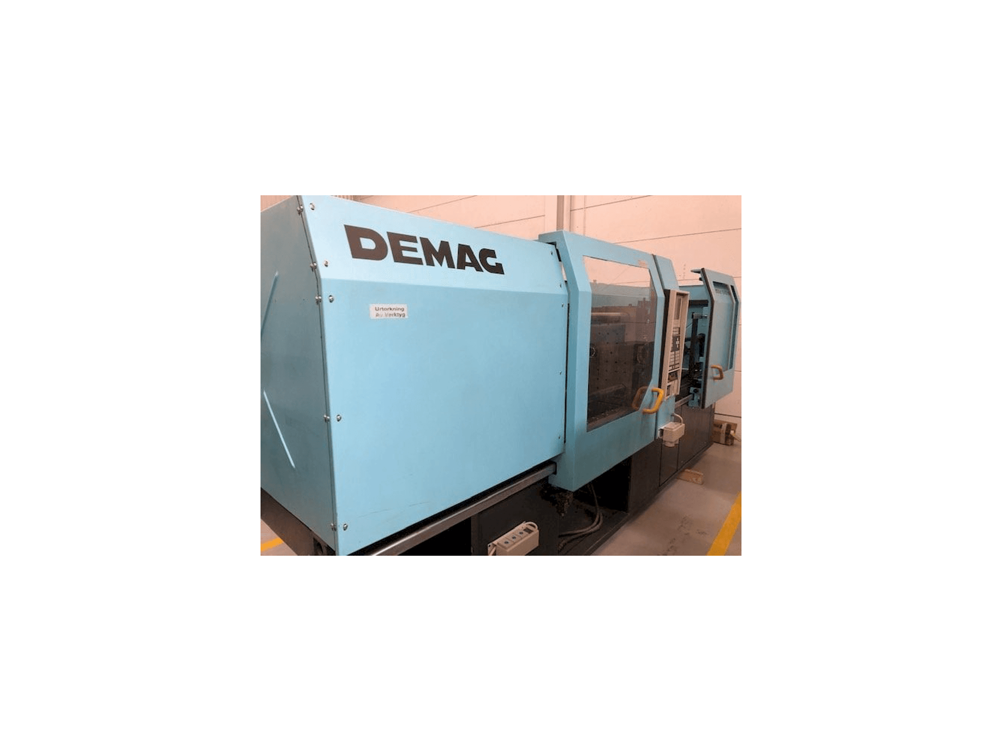 A DEMAG Ergotech System 1100-430 gép elölnézete