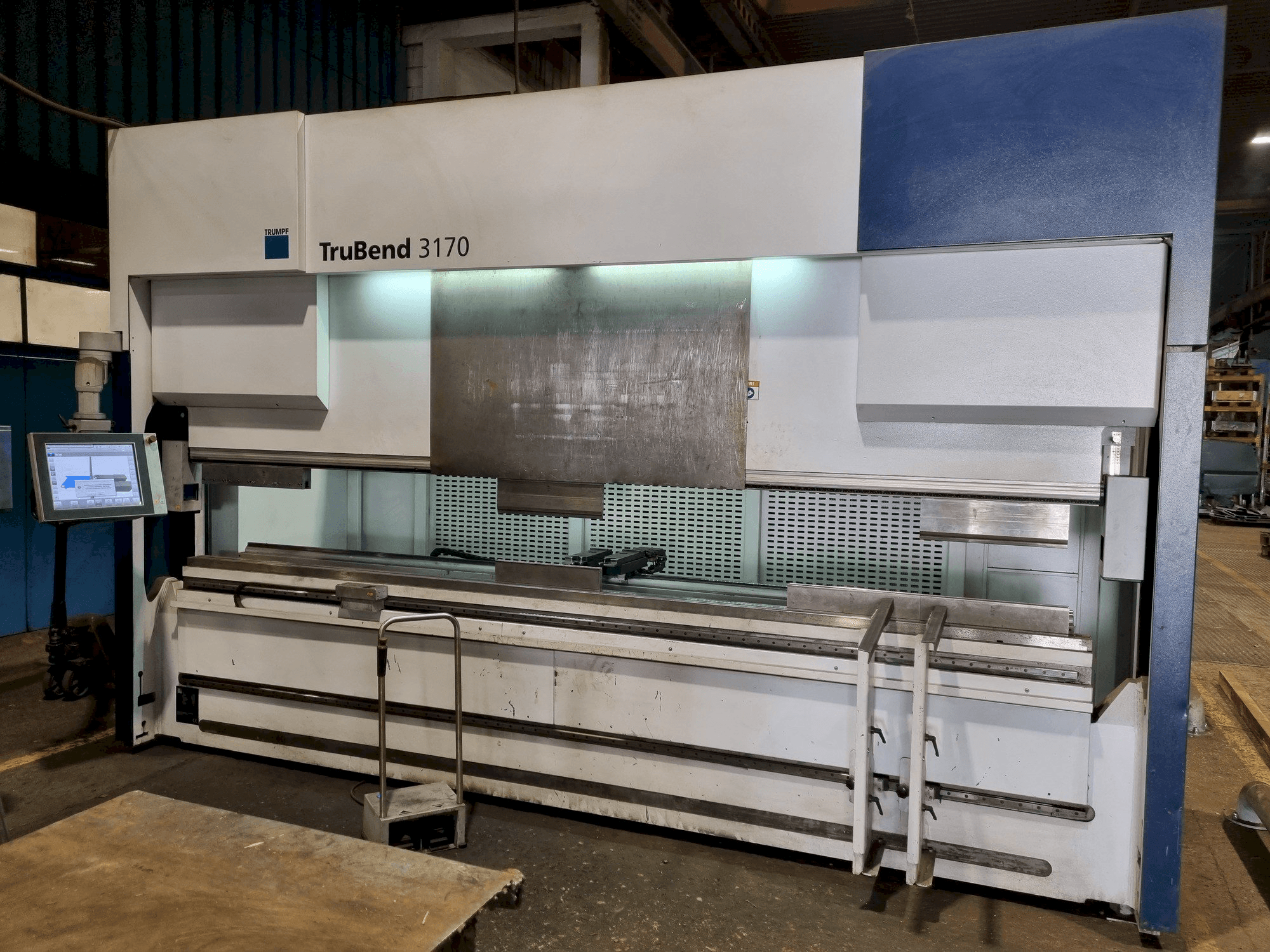 A Trumpf trubend 3170 gép elölnézete