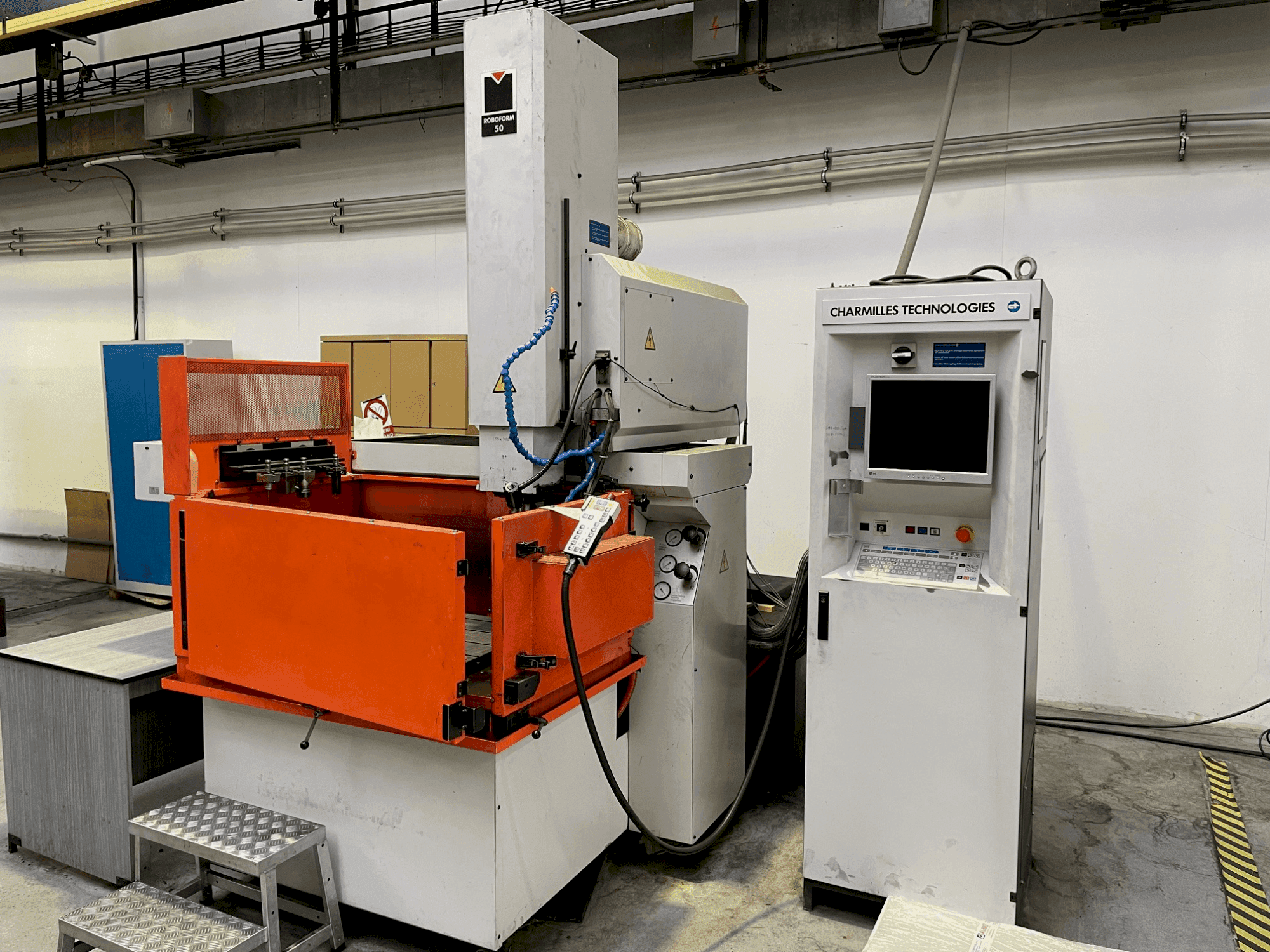 A CHARMILLES Roboform 50 gép elölnézete