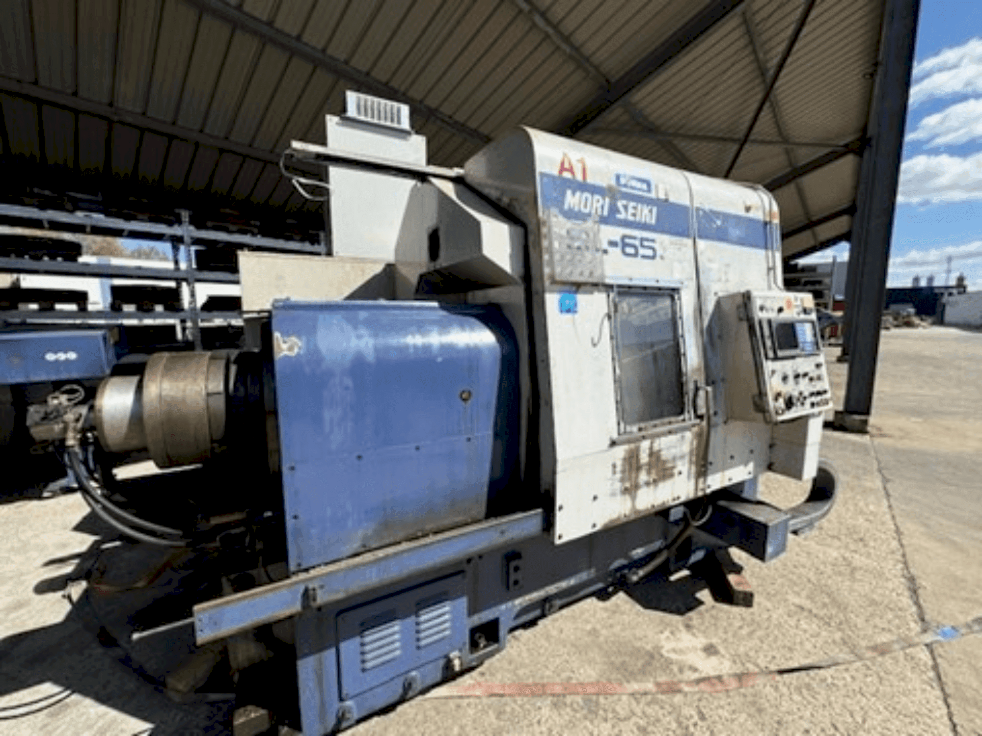 A MORI SEIKI SL-65C gép elölnézete