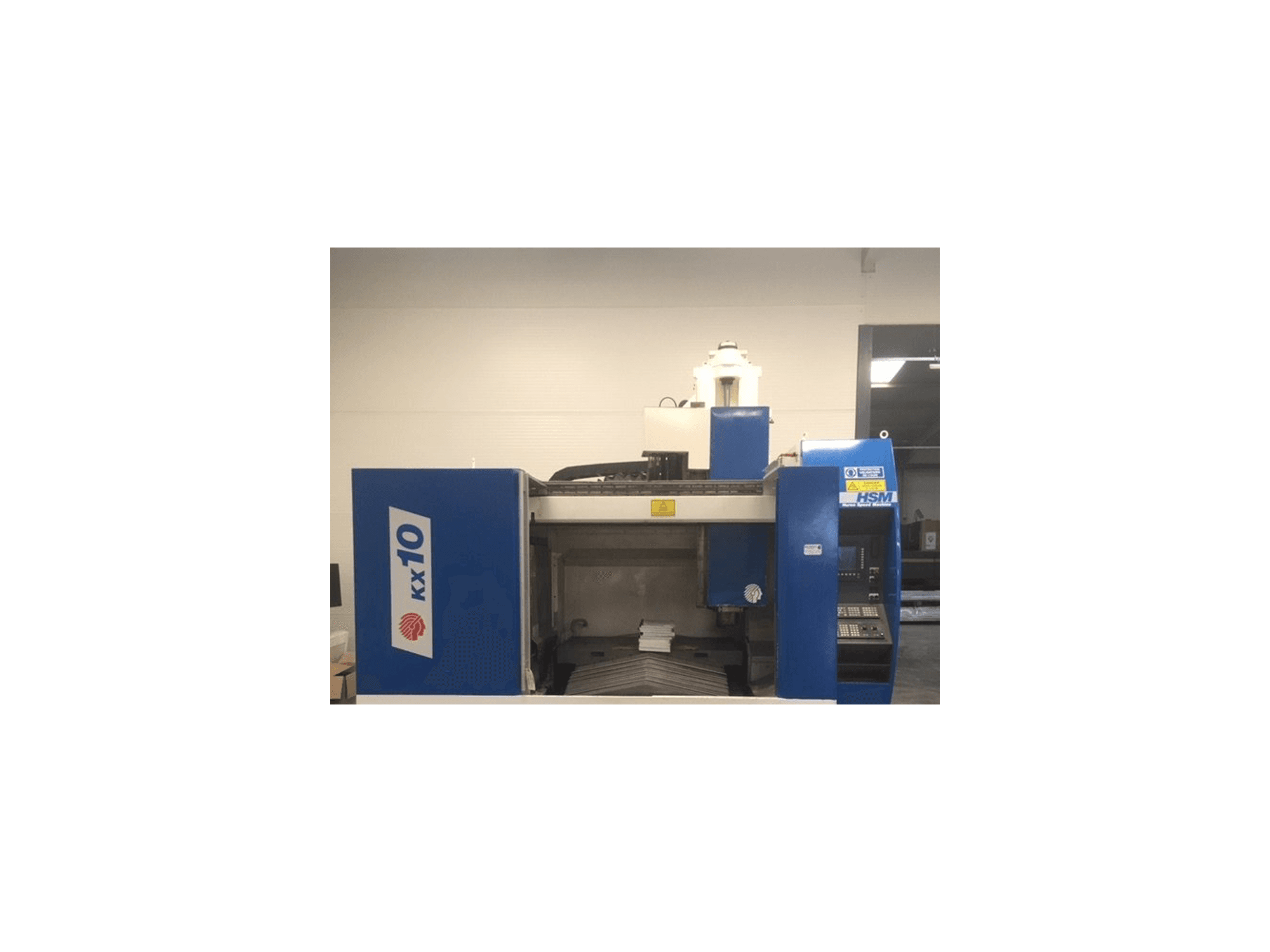 A Huron KX 10 gép elölnézete