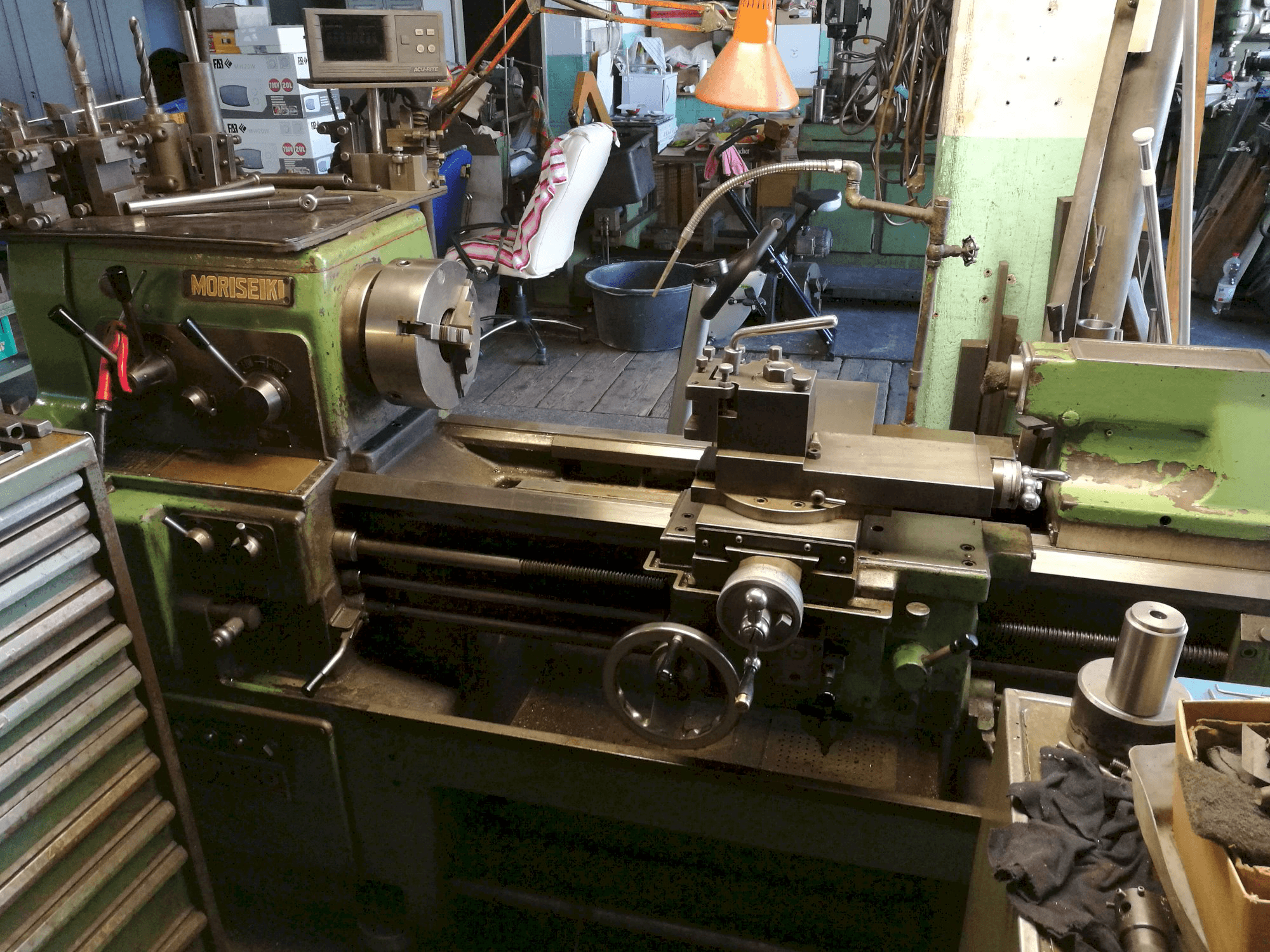 A MORI SEIKI MS 850 gép elölnézete