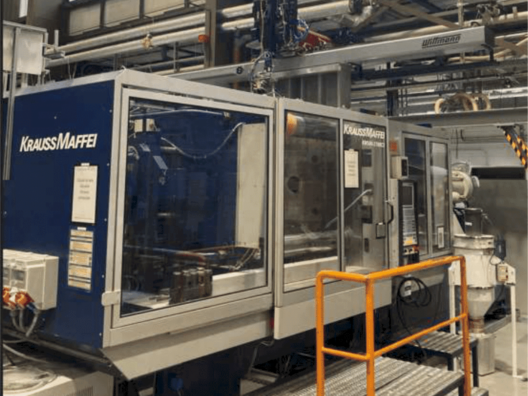 A Krauss Maffei KM 500-2700 C2 gép elölnézete