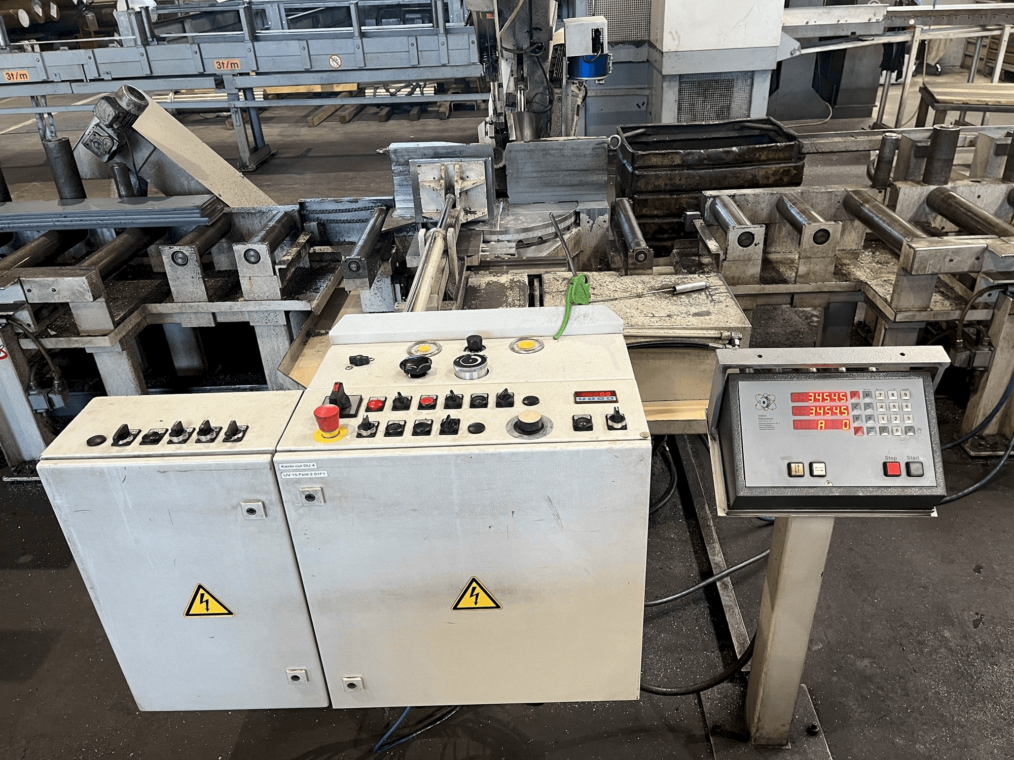 A KASTO cut DU 4 gép elölnézete