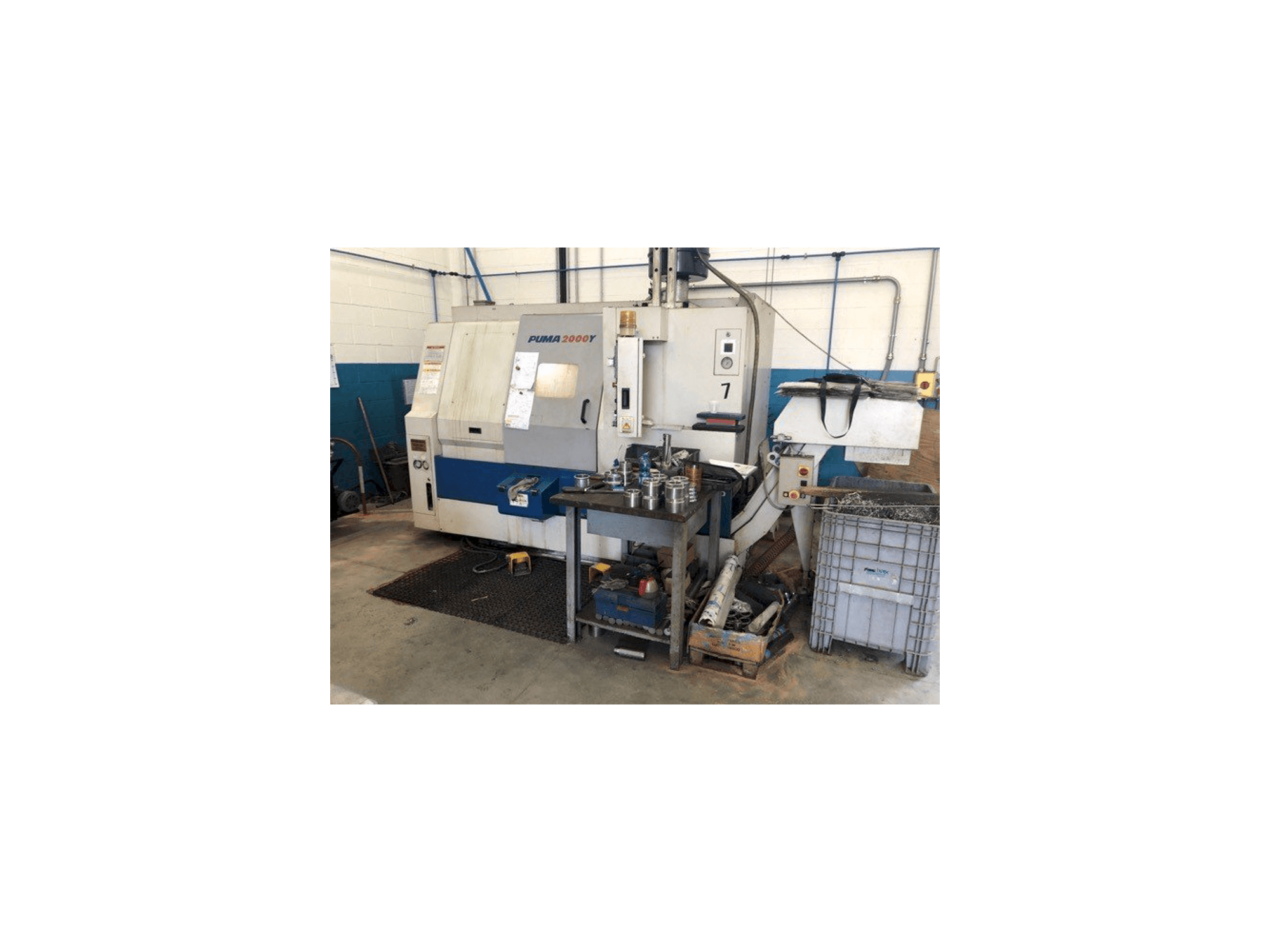 A DAEWOO Puma 2000Y gép elölnézete