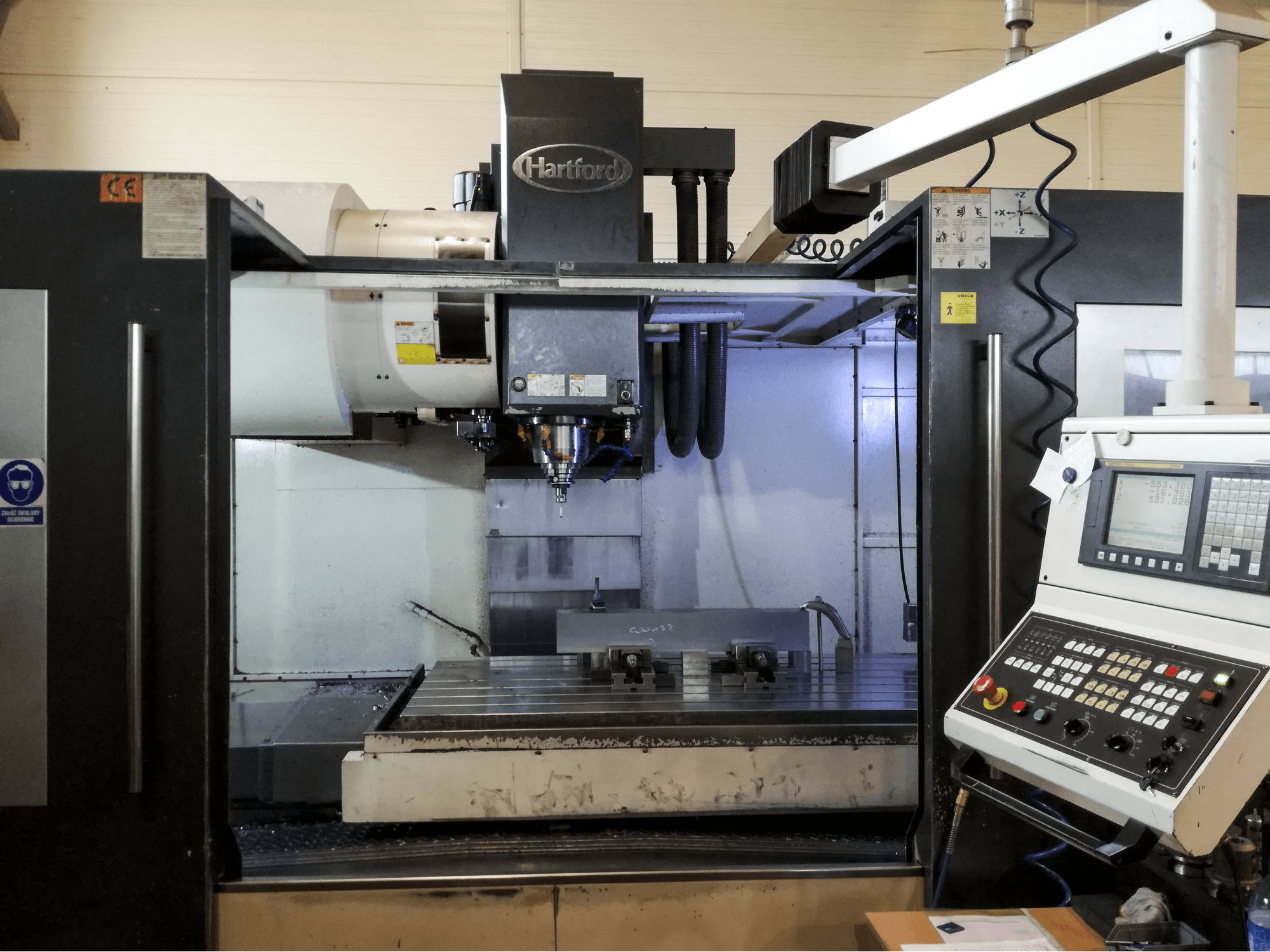 A Hartford HCMC-18 gép elölnézete