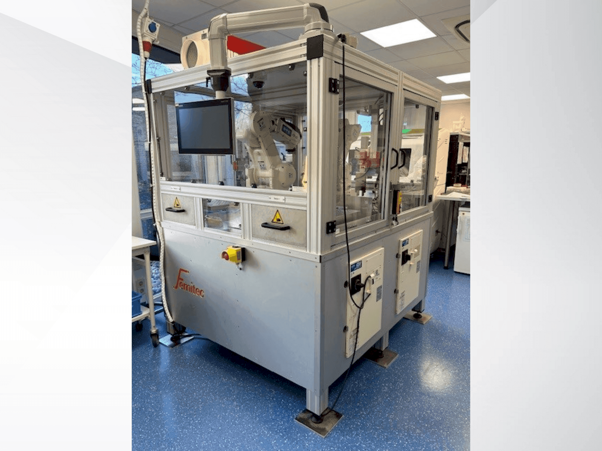 A FEMITEC 134101 gép elölnézete