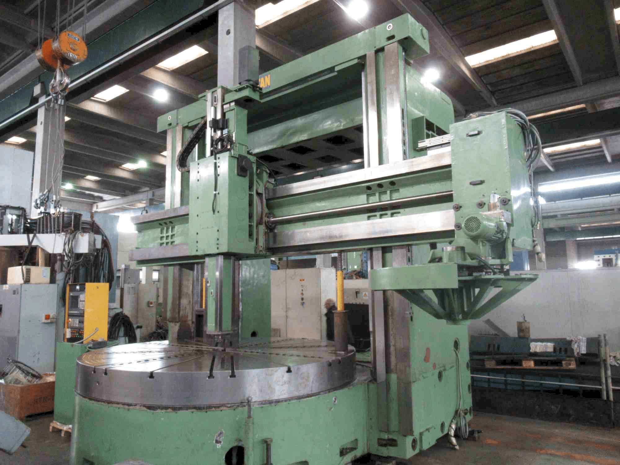 A Titan SC 33 CNC gép elölnézete