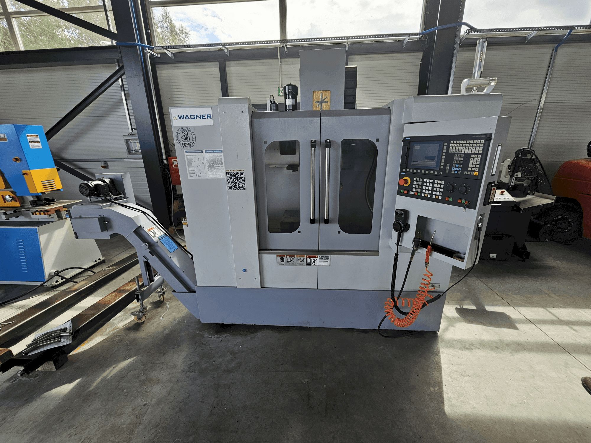 A WAGNER WMC 600 L gép elölnézete