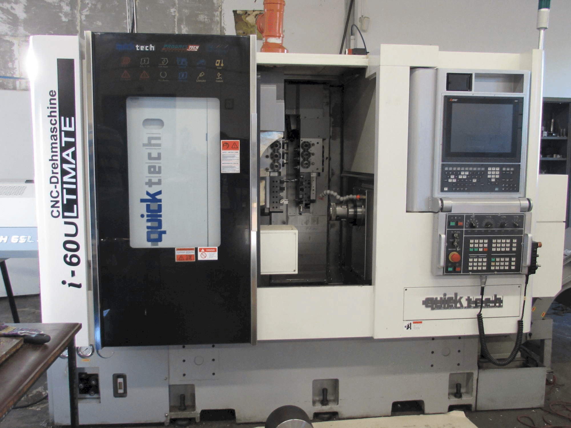 A Quick-Tech I-60U gép elölnézete