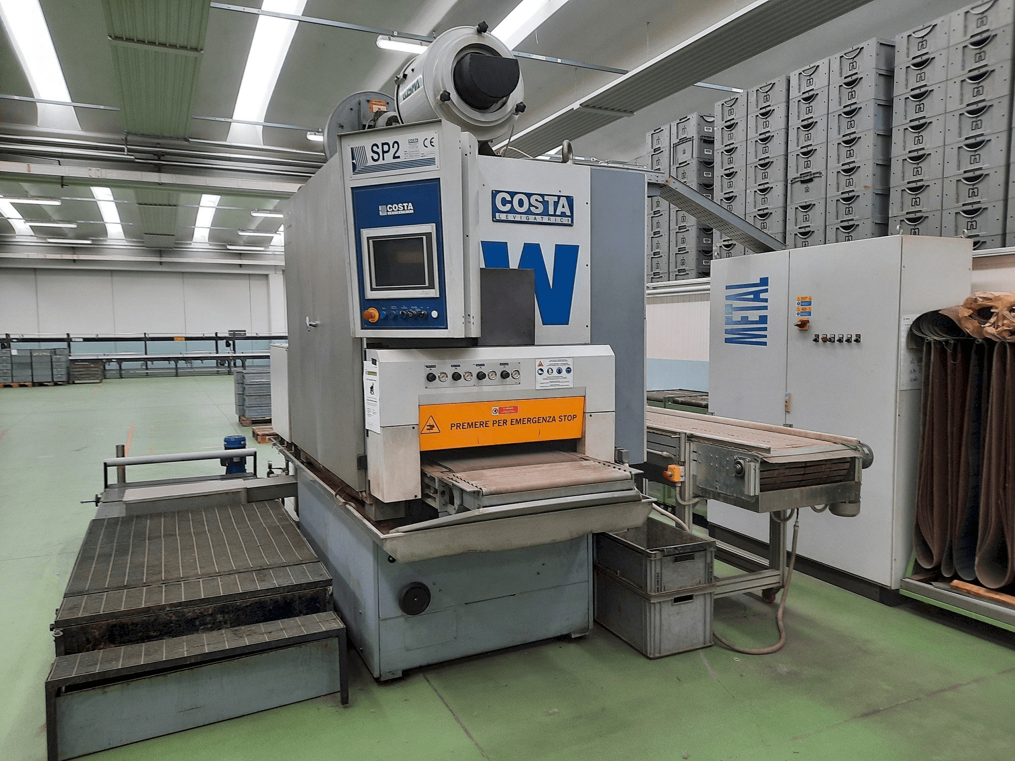 A Costa CCCC 600 gép elölnézete