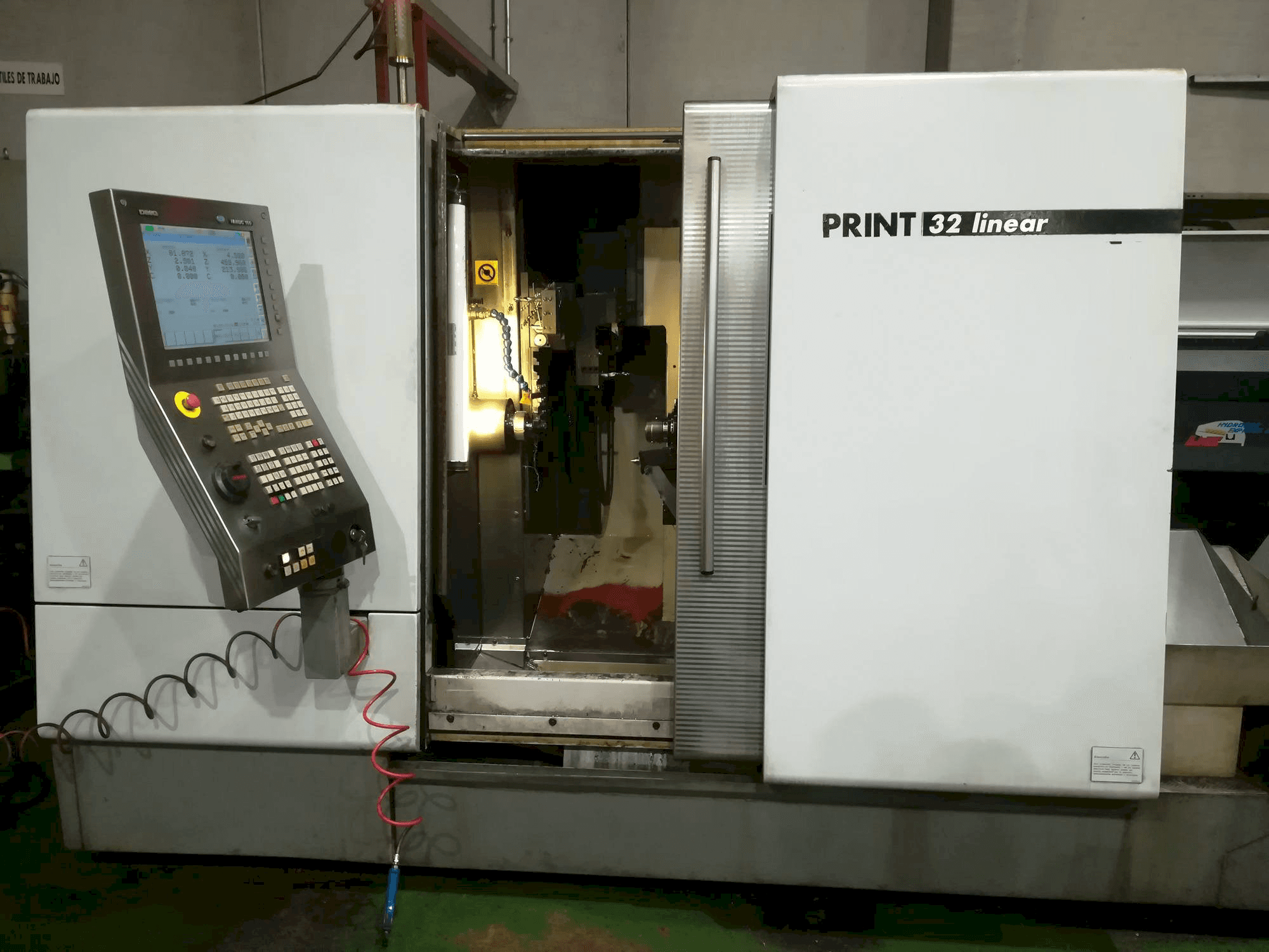 A Gildemeister Sprint 32 linear gép elölnézete