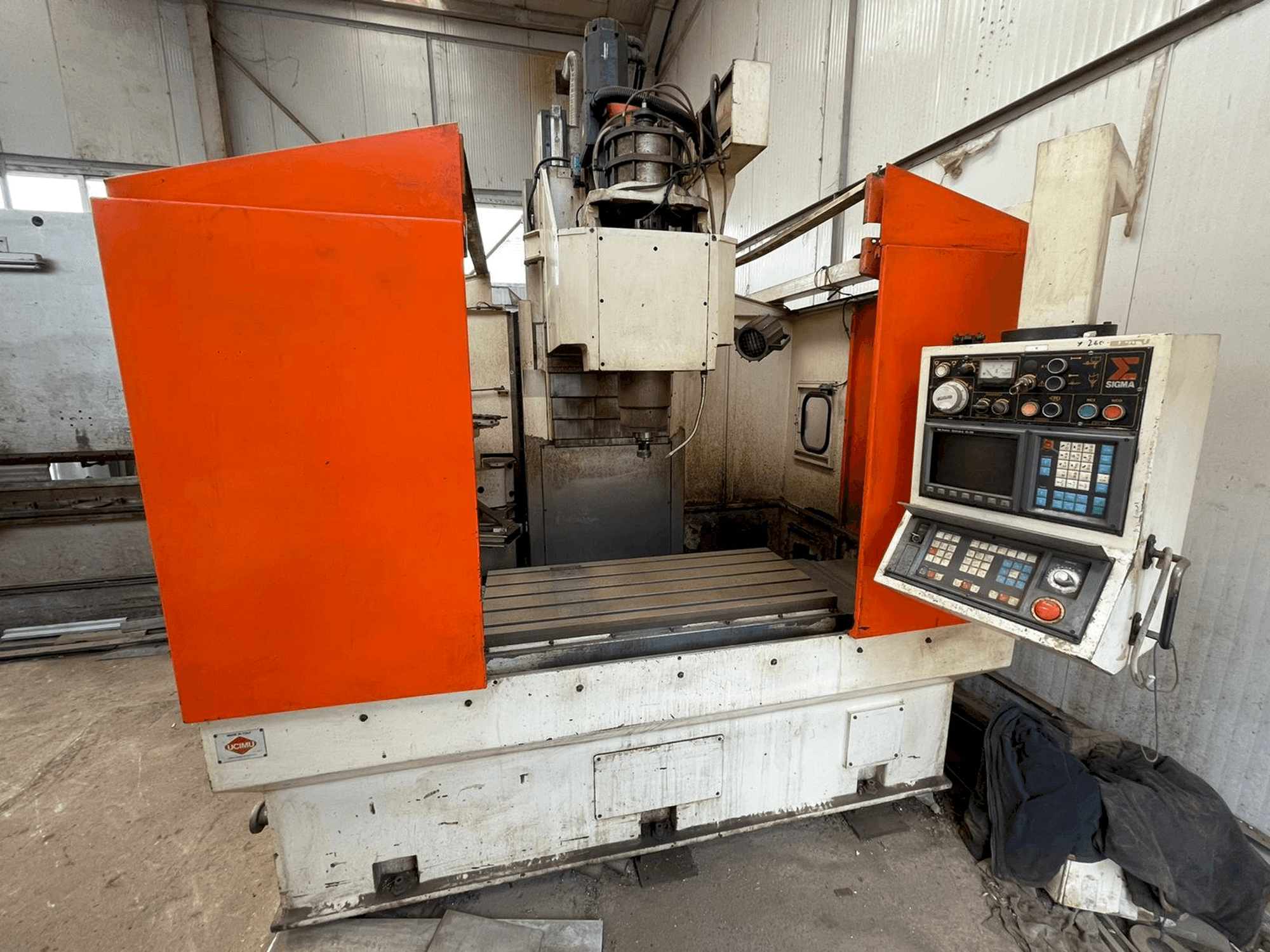 A Sigma MISSION 3 gép elölnézete