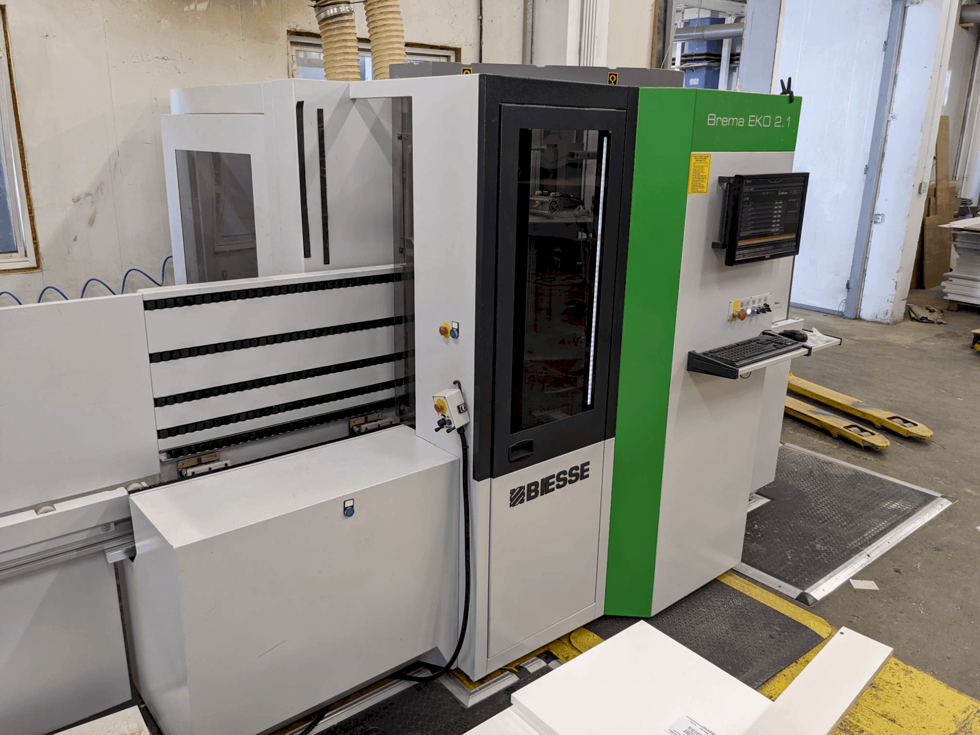 A BIESSE BREMA EKO 2.1 gép elölnézete