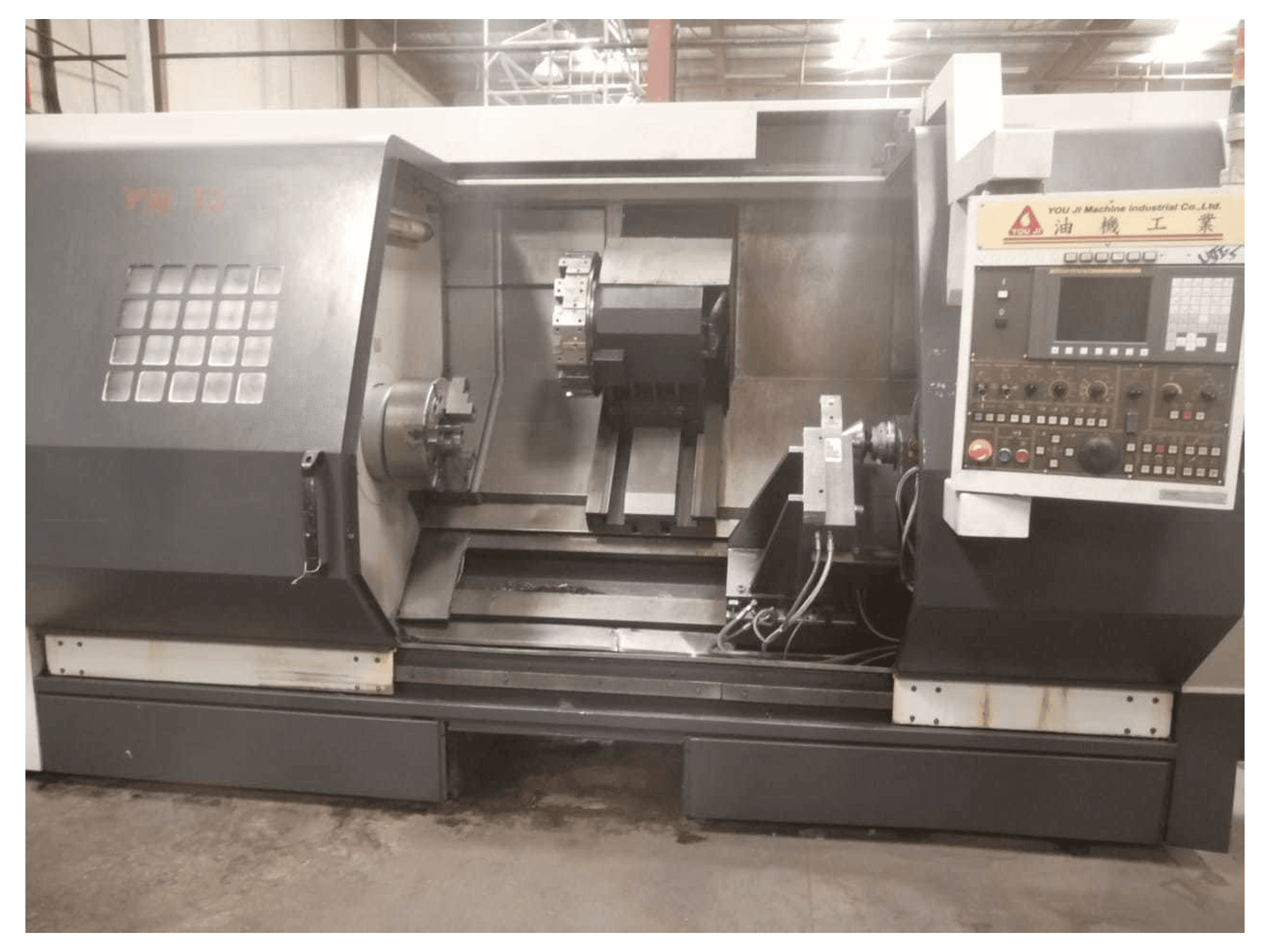 A YOU JI YH-36/135 gép elölnézete