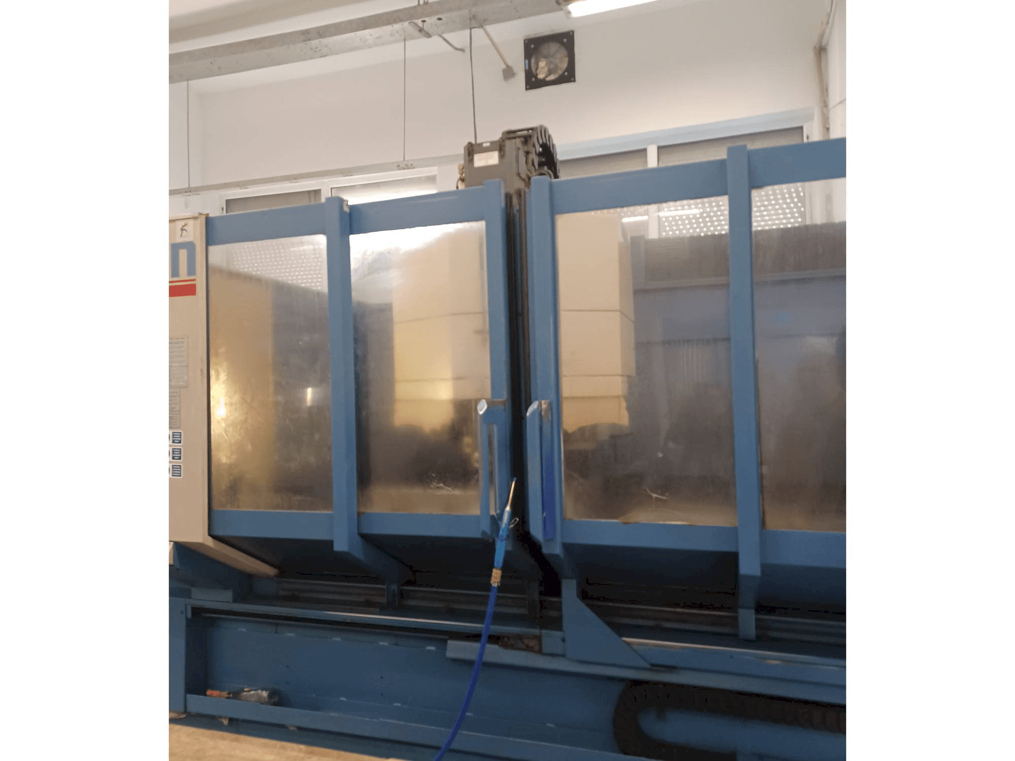 A CHIRON FZ 18 L gép elölnézete