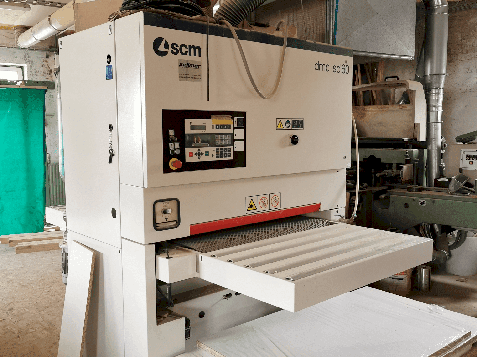 A SCM DMC sd60 gép elölnézete