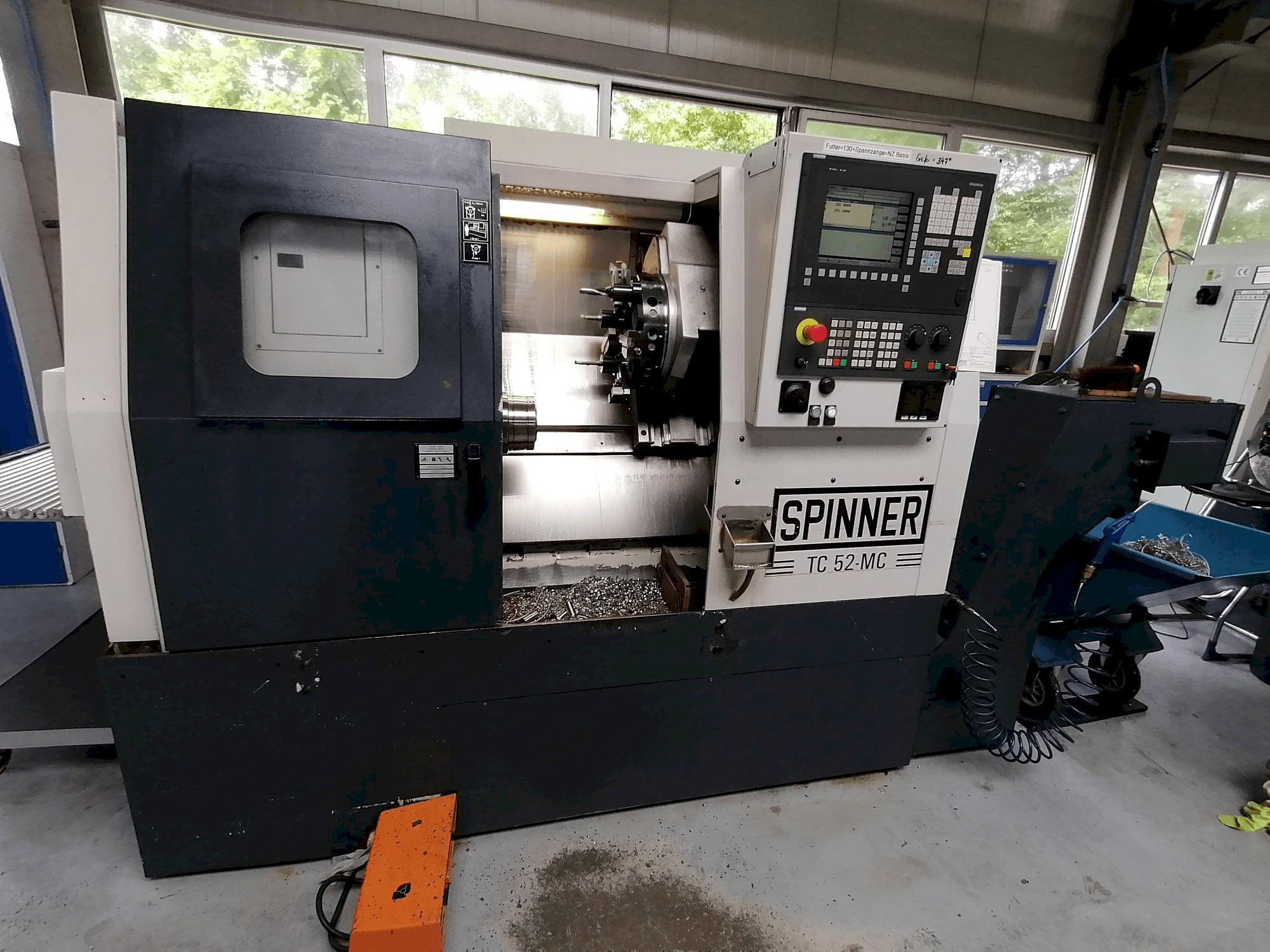 A SPINNER TC 52-MC gép elölnézete