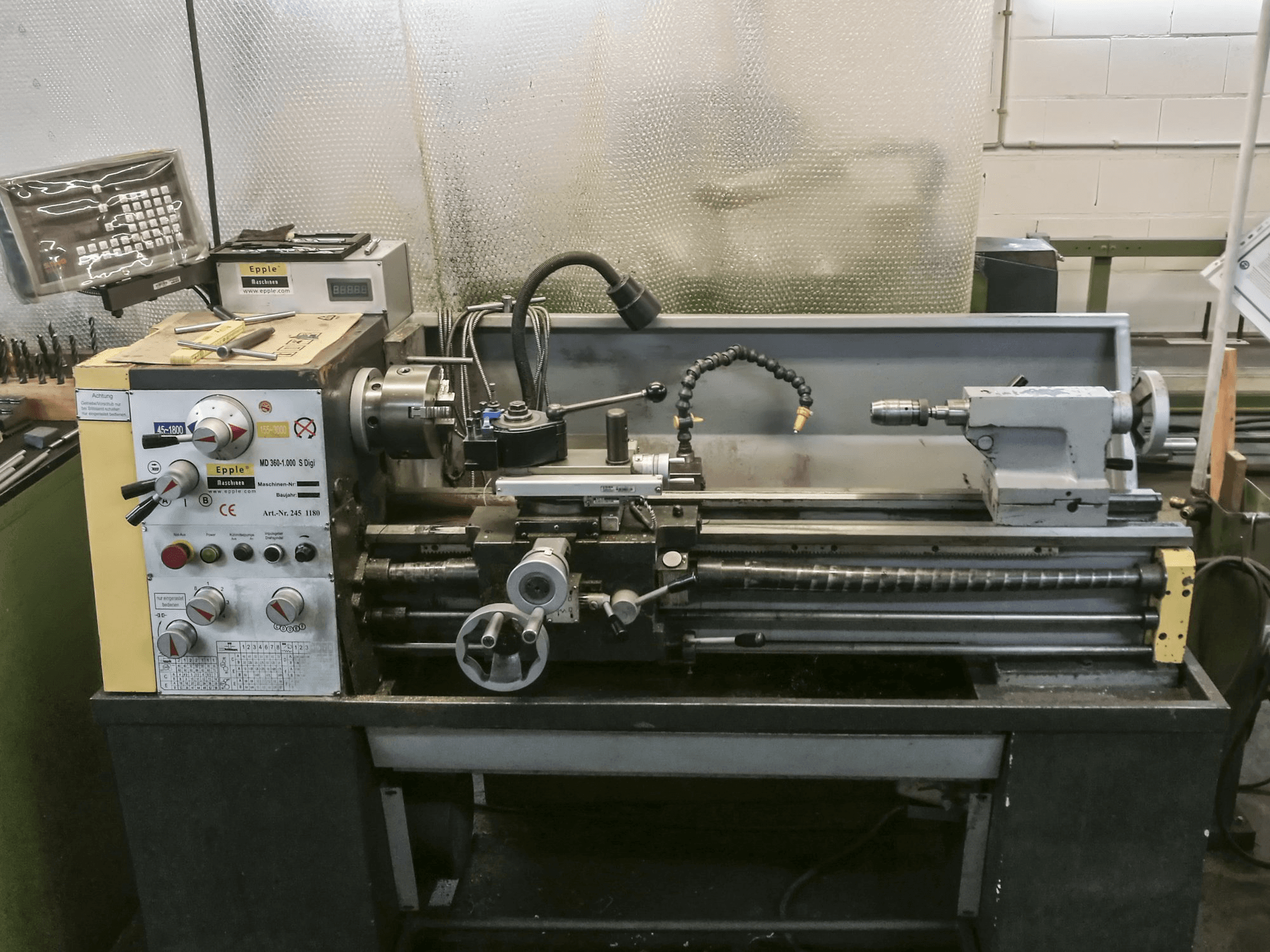 A Epple MD 360-1000 S Digi gép elölnézete
