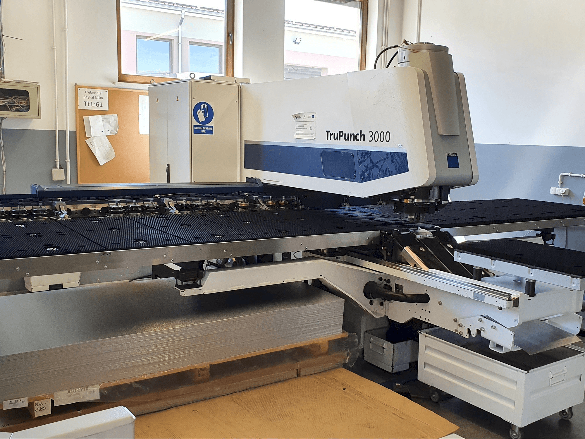 A Trumpf TruPunch 3000 gép elölnézete