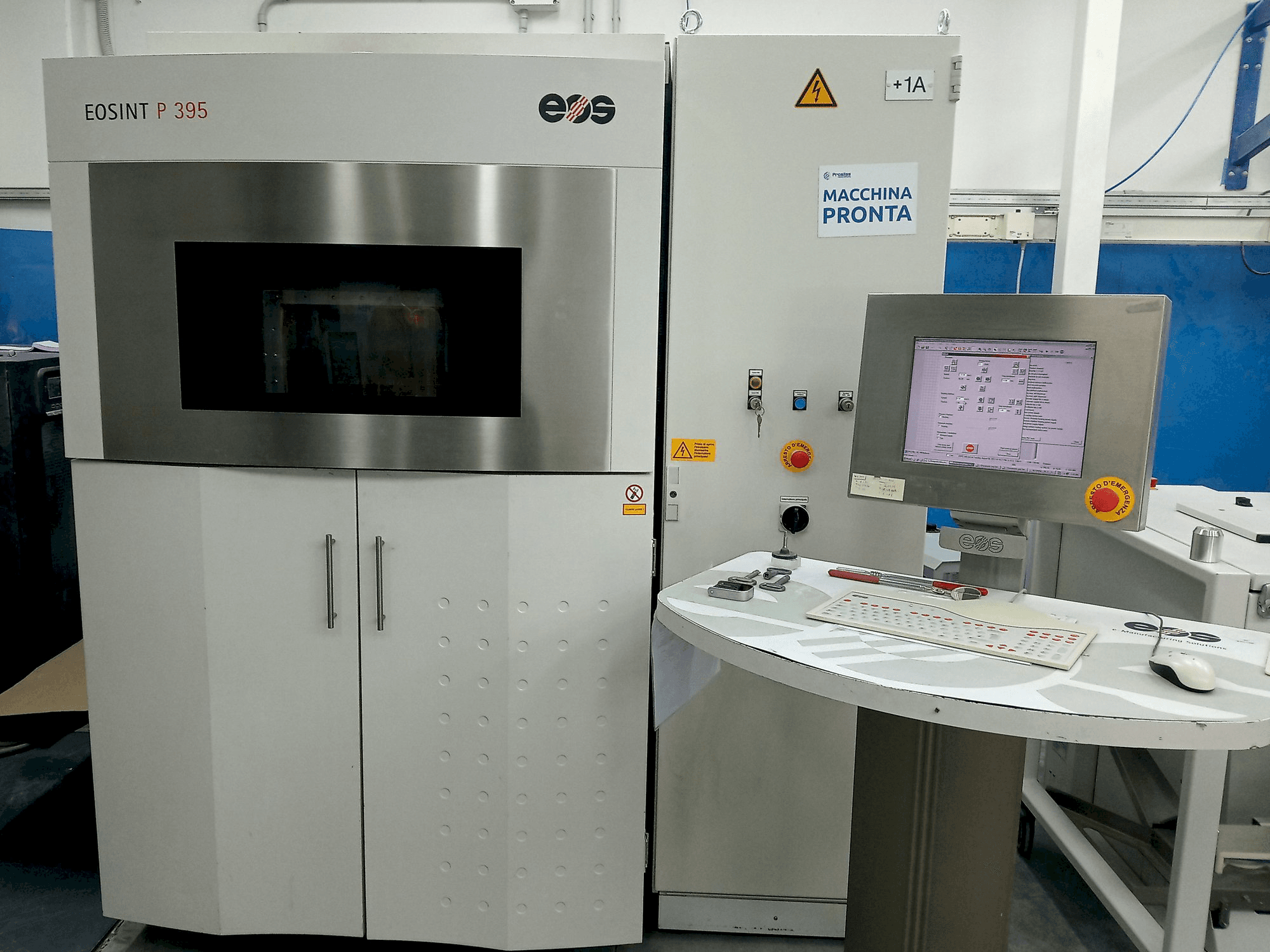 A EOS Eosint P395 gép elölnézete