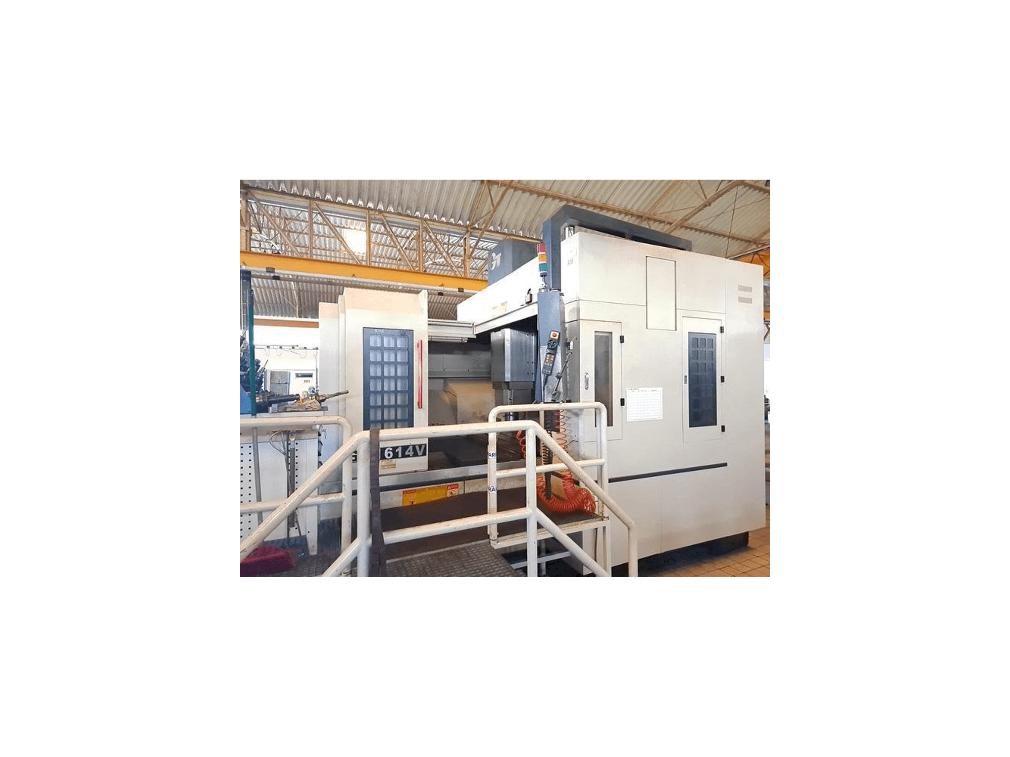 A GENTIGER GT-1614 gép elölnézete