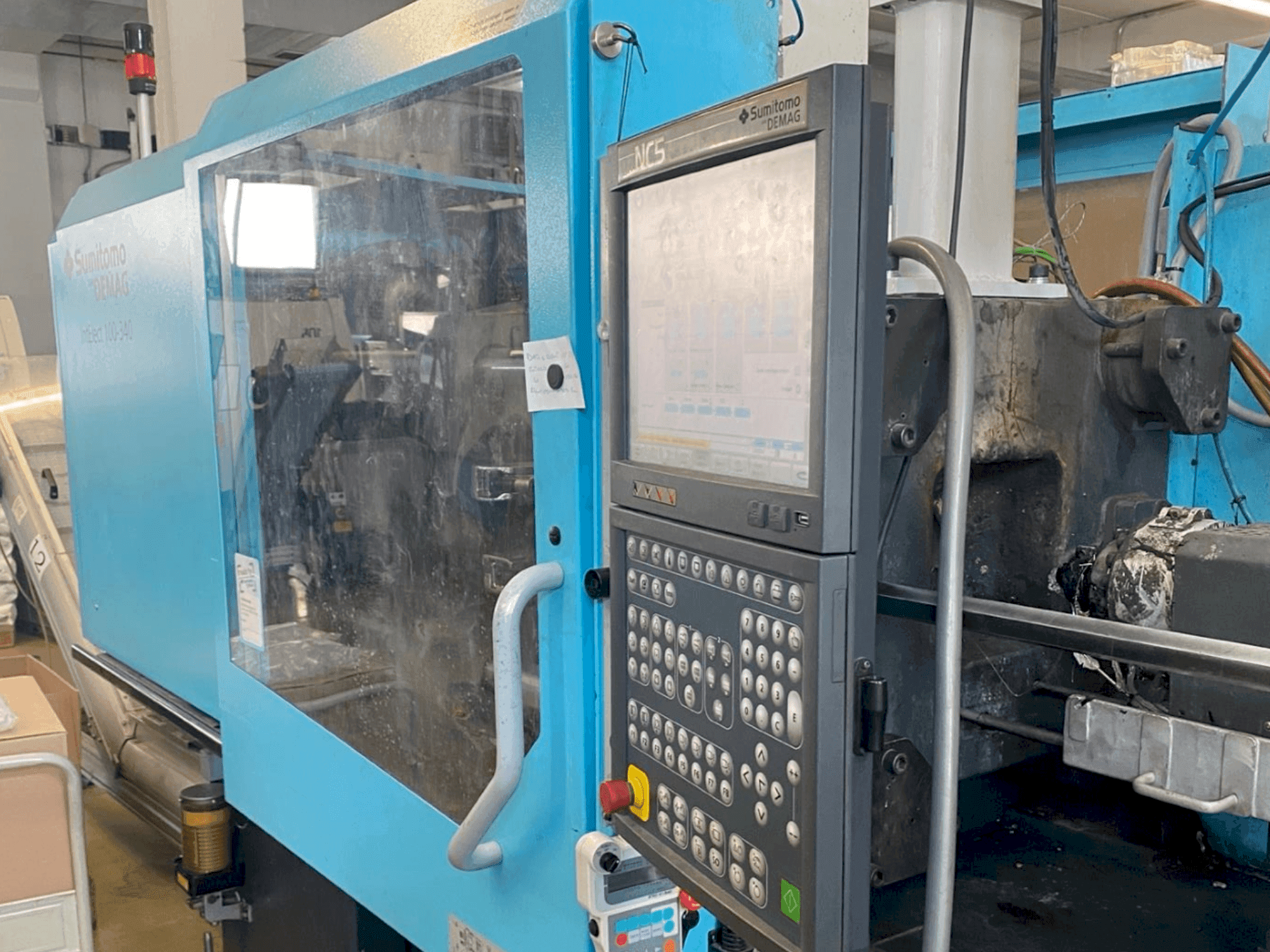 A DEMAG IntElect 100/470-340 Smart gép elölnézete