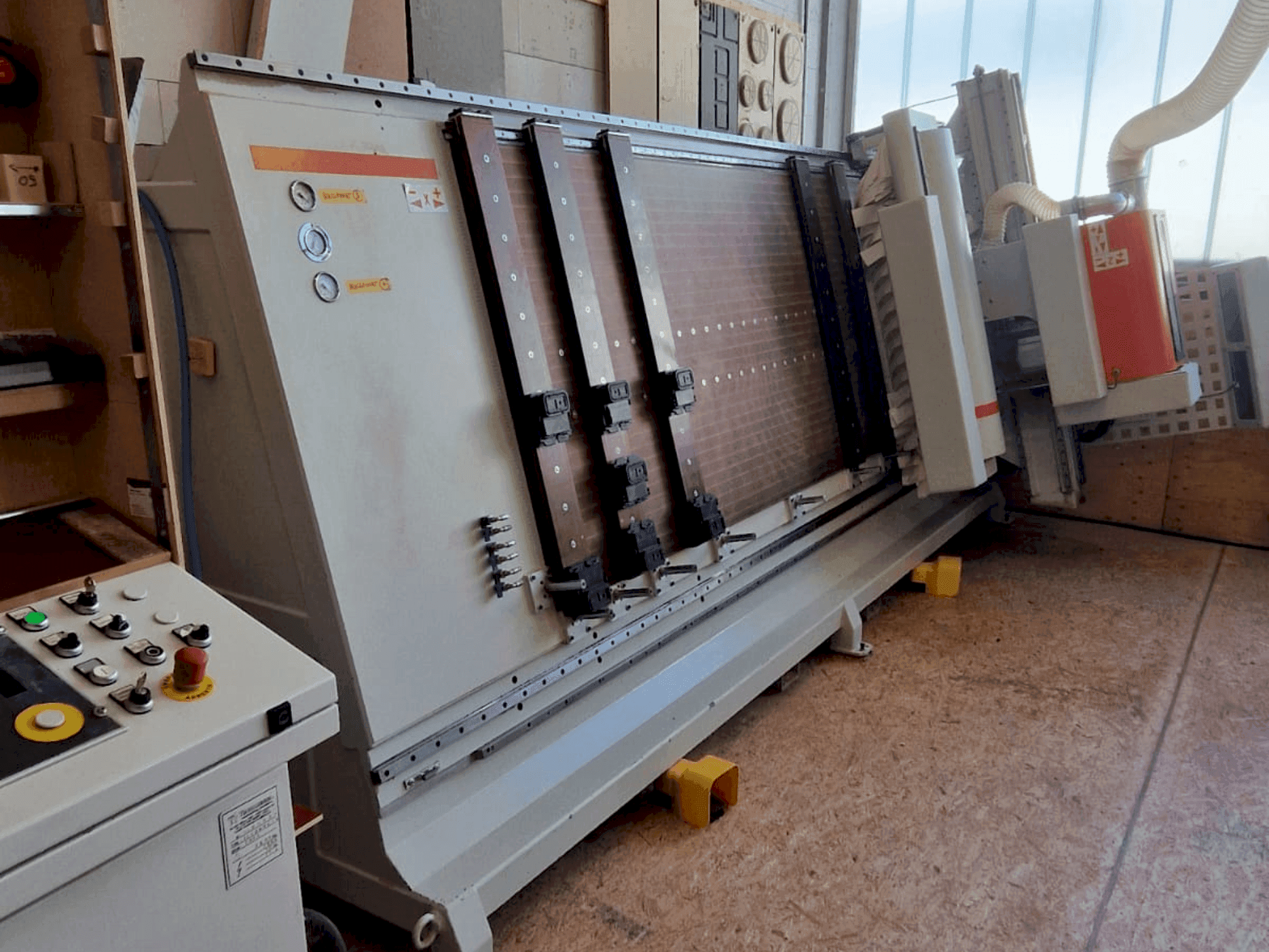 A TECNOTEAM TECNOFLEX gép elölnézete