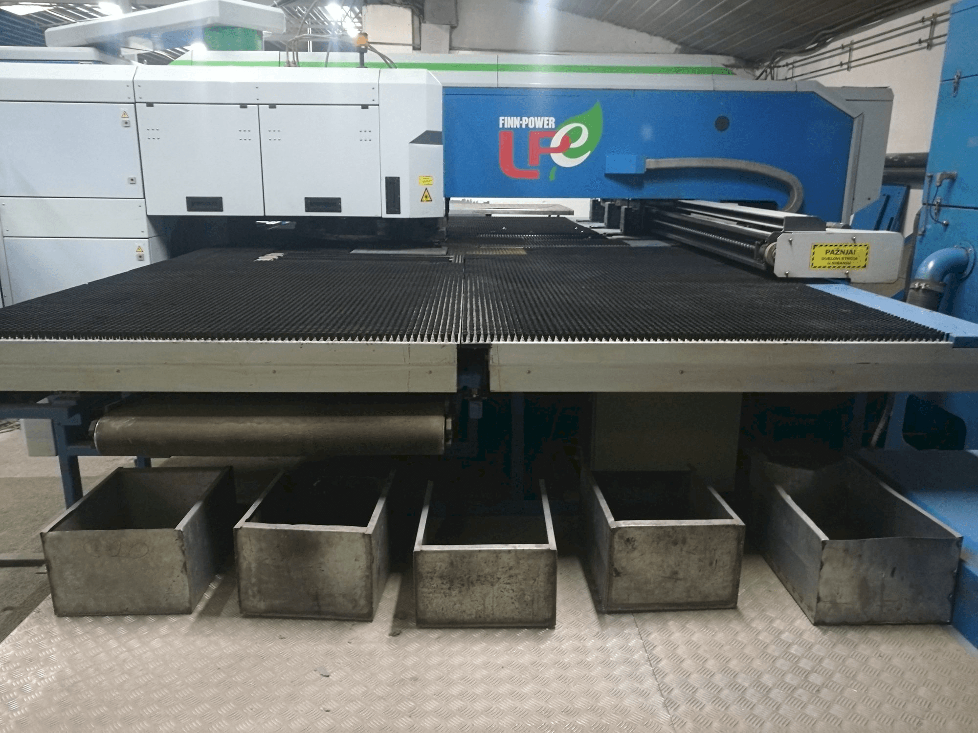 A Finn-Power LPE5 SWUH gép elölnézete