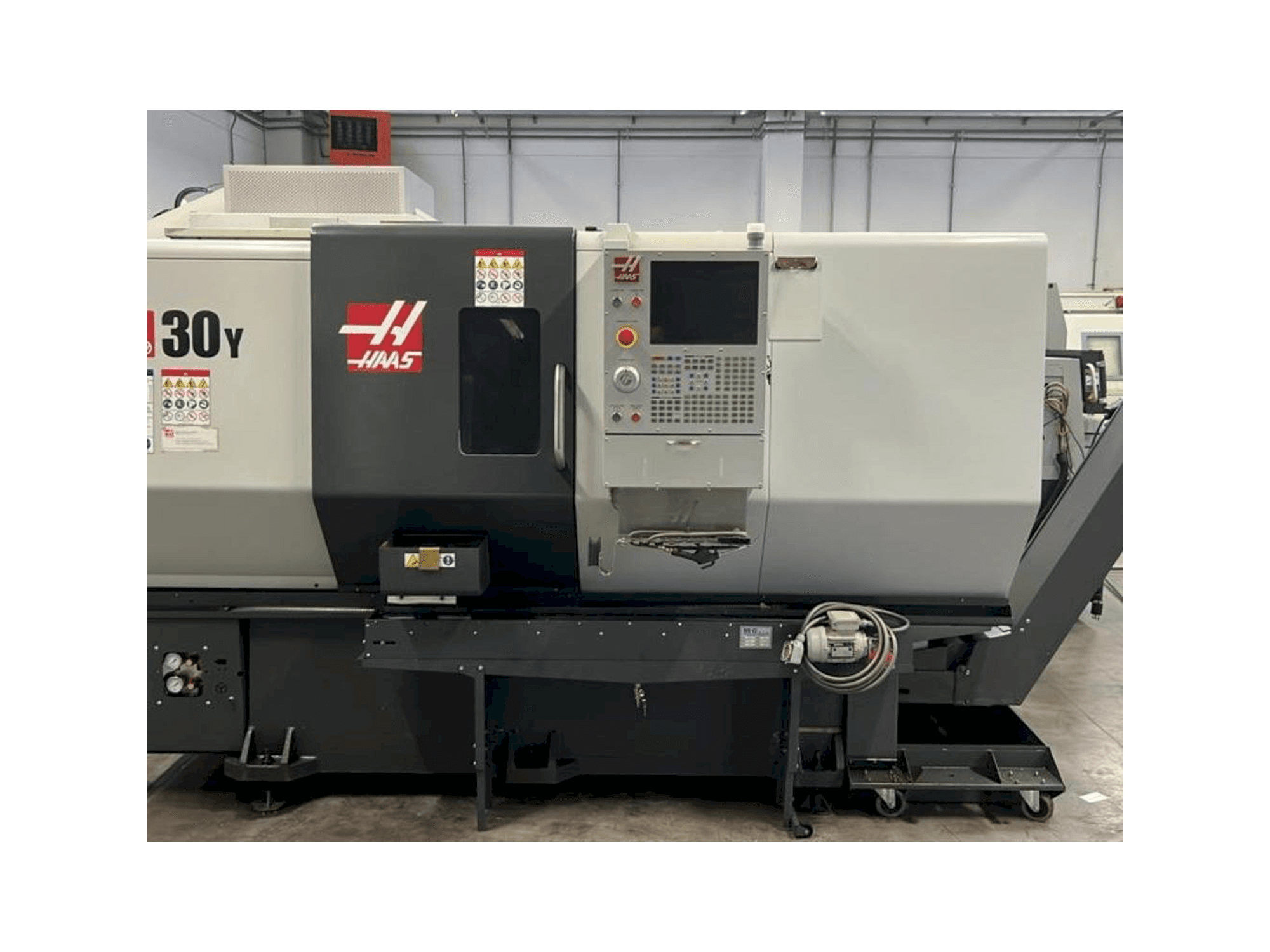 A HAAS DS30Y gép elölnézete