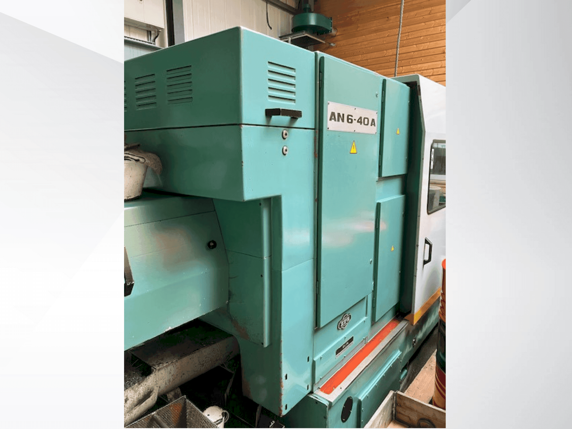 A ZPS AN6-40 A gép elölnézete