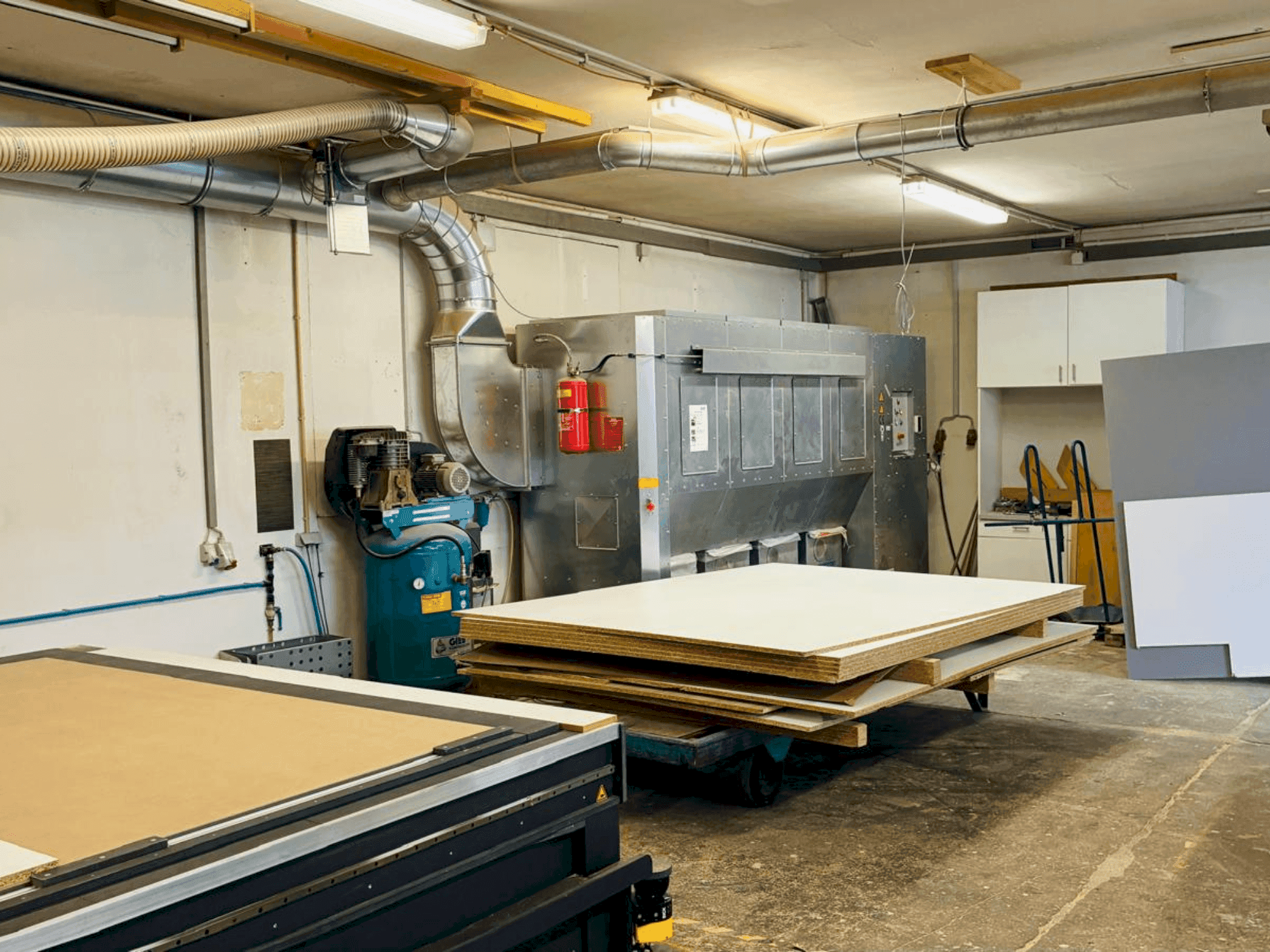 A NESTRO NE 350P20 gép elölnézete