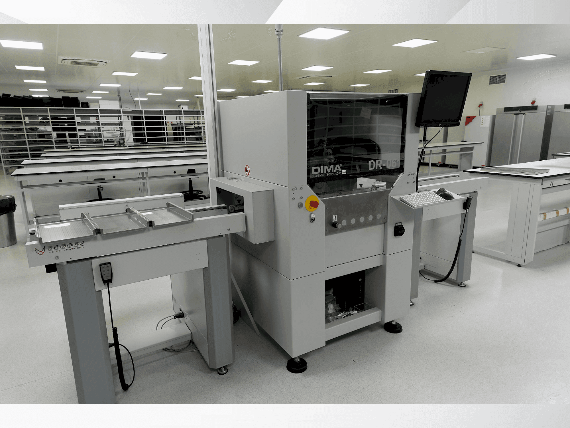 A DIMA DR-061 gép elölnézete