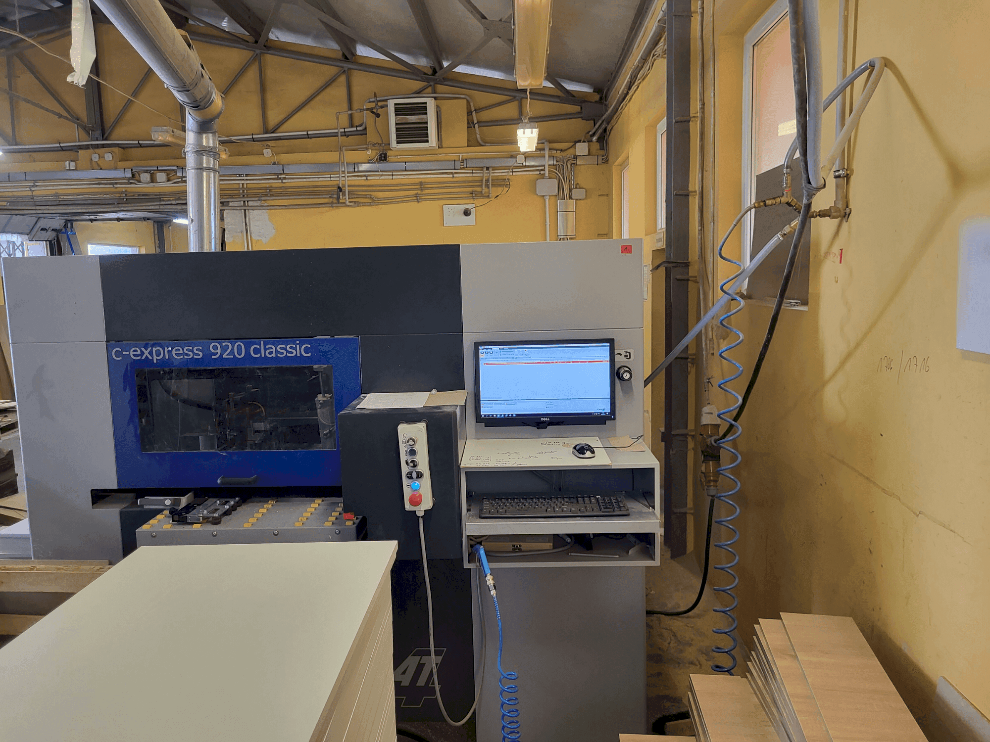 A FELDER FORMAT 4 C-Express Classic gép elölnézete