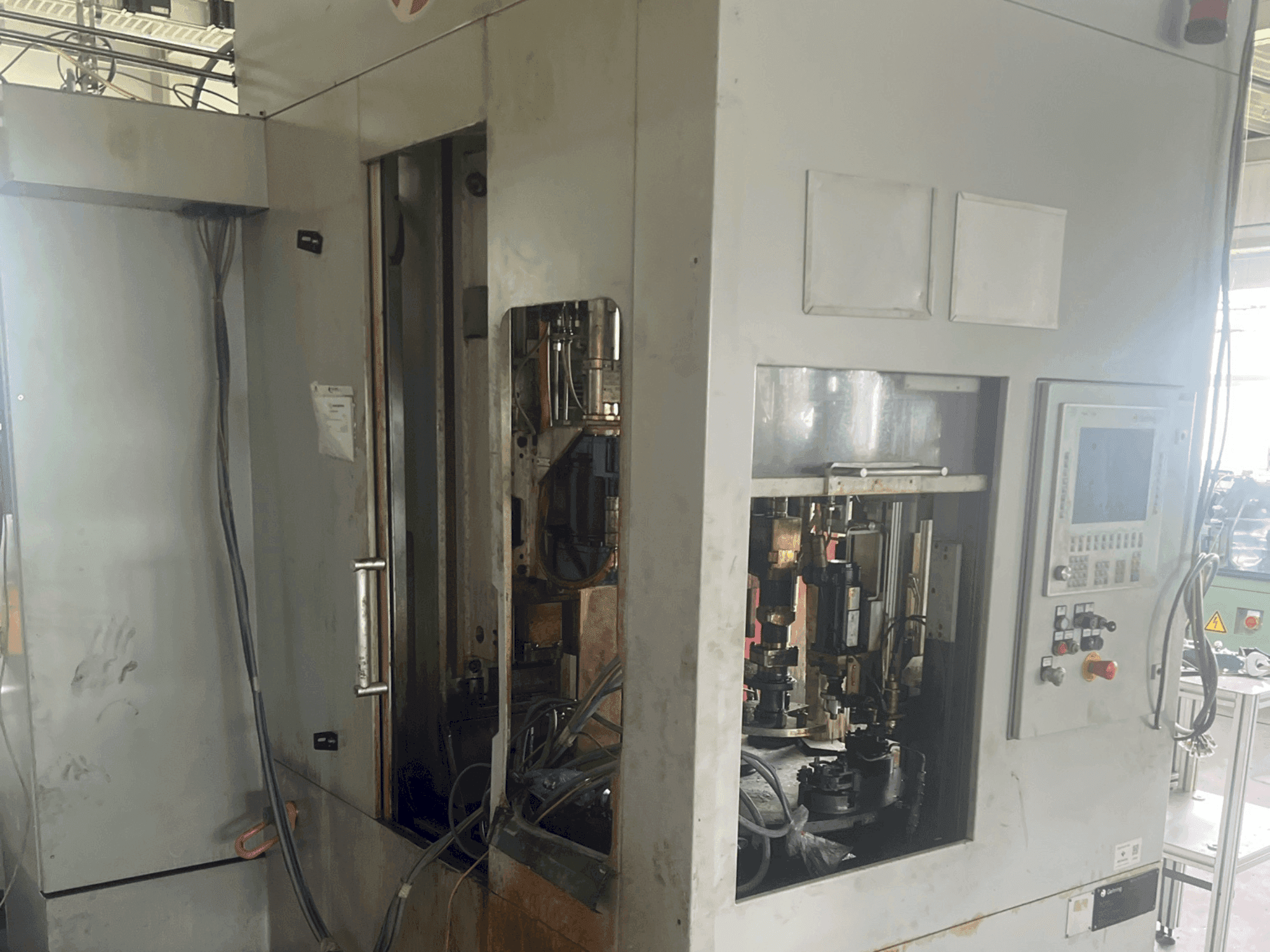 A GEHRING L2-630 (2013) gép jobb nézete