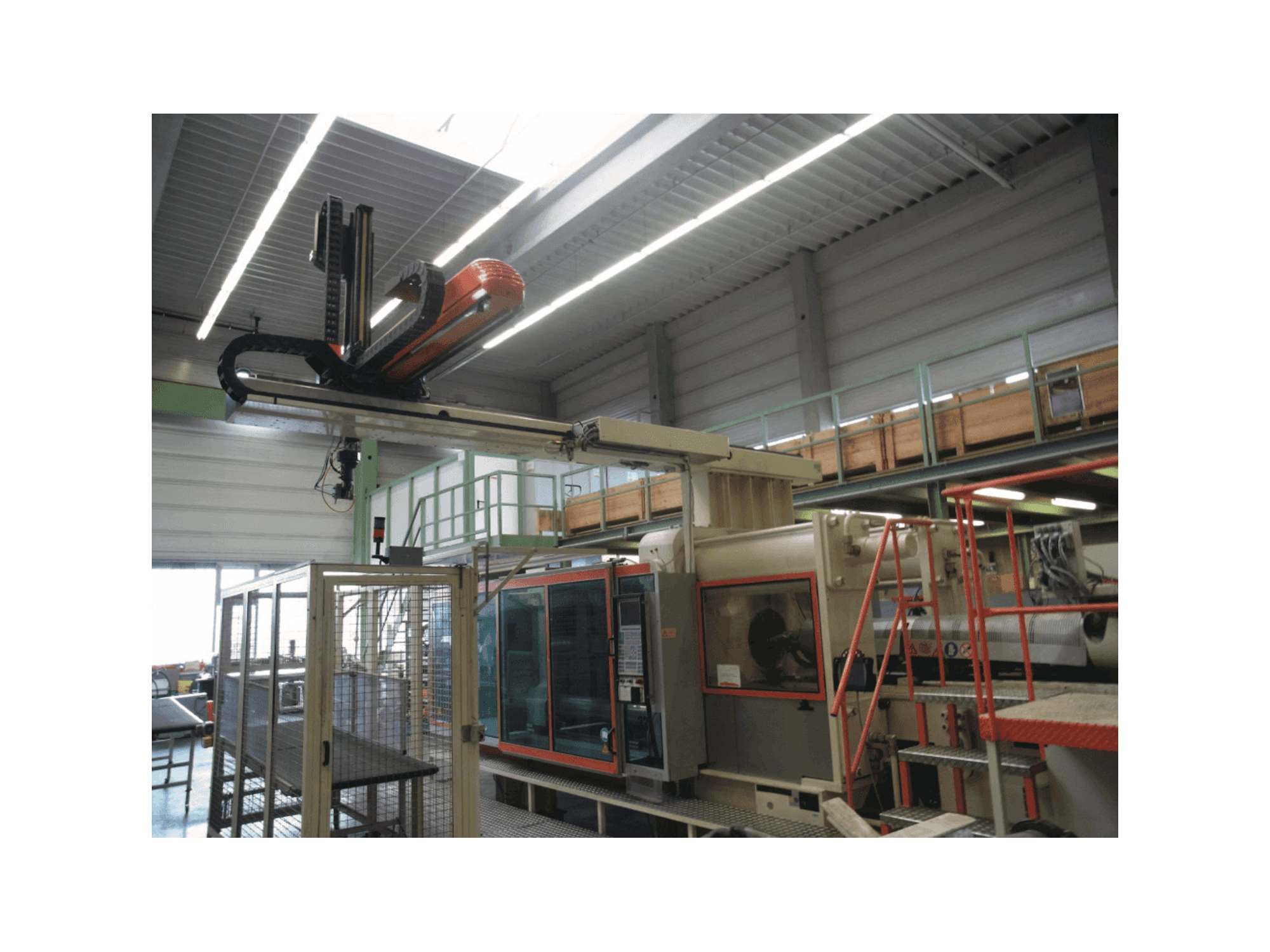 A Krauss Maffei 650-6100 CM gép elölnézete