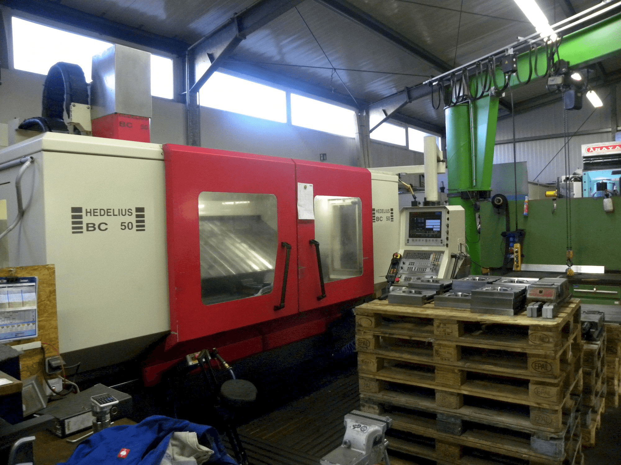 A HEDELIUS BC-50 gép elölnézete