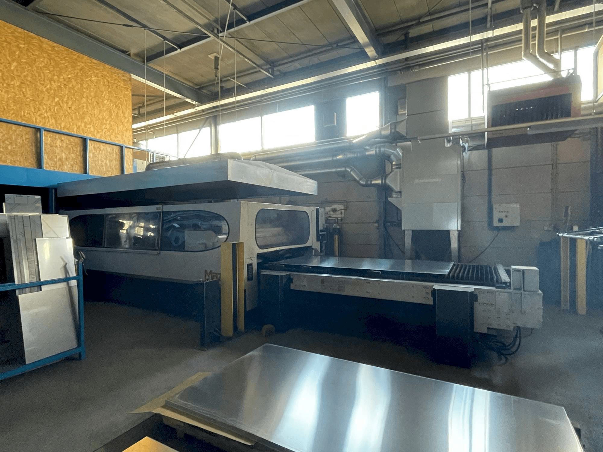 A Mazak HyperGear 510 gép elölnézete