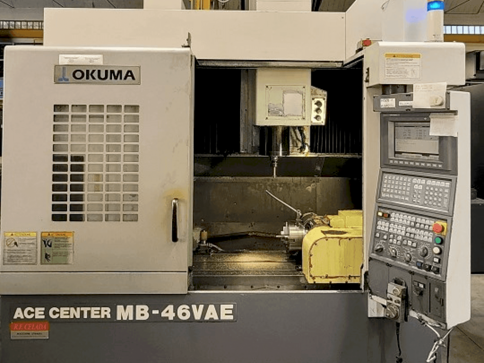 A Okuma MB-46VAE gép elölnézete