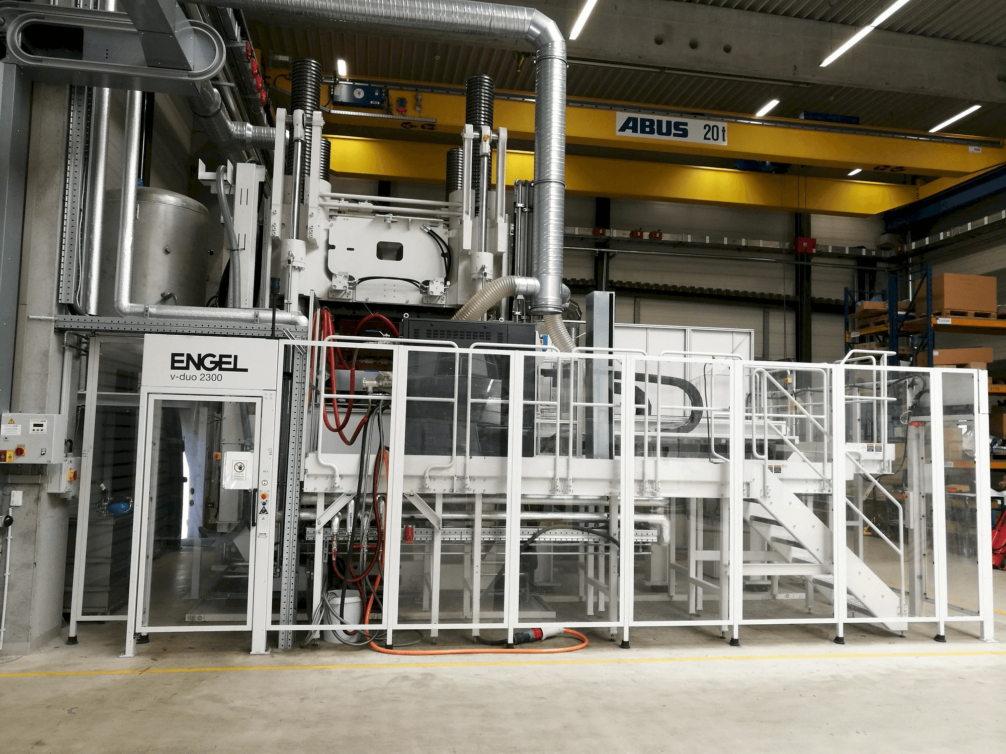 A ENGEL V-Duo 2300 gép elölnézete