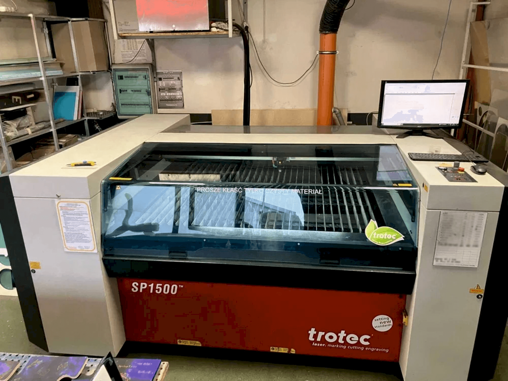 A Trotec SP1500 gép elölnézete