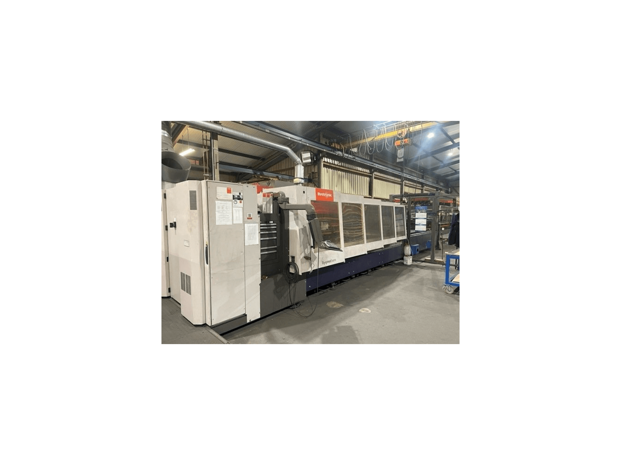 A Bystronic BySpeed 3015 gép elölnézete