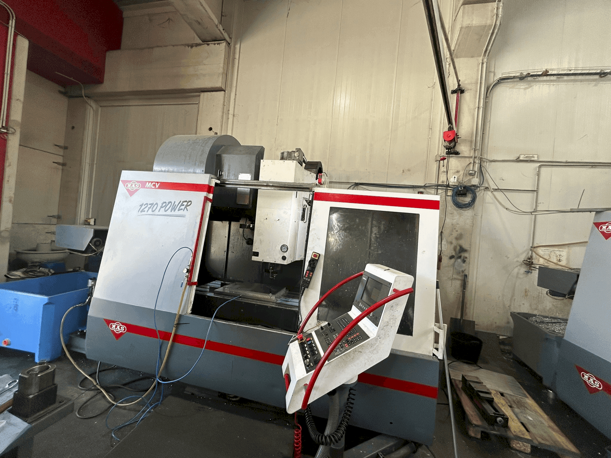 A KOVOSVIT MAS MCV 1270 gép elölnézete