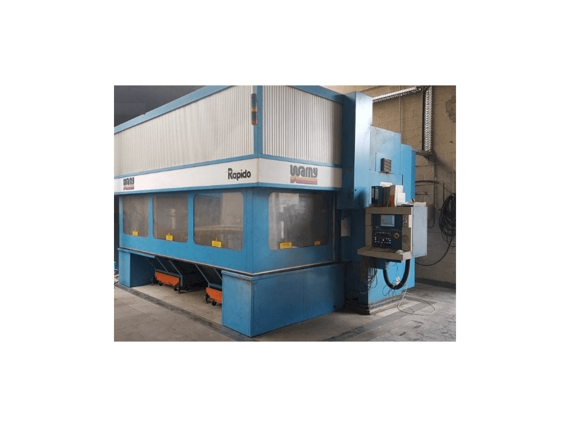 A Prima Power Rapido 5 gép elölnézete