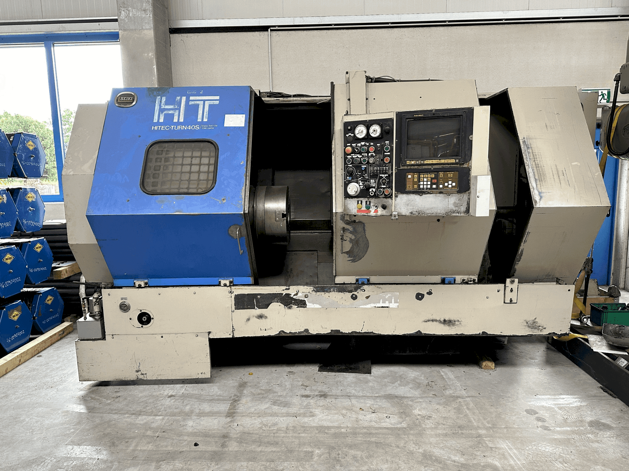 A HITACHI SEIKI HT 40S gép elölnézete