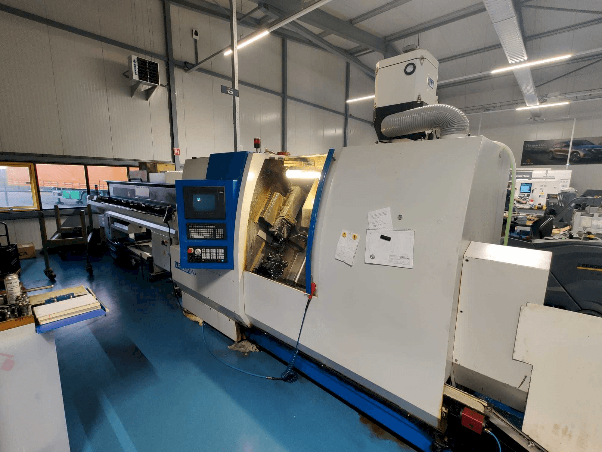 A Manurhin K'MX XL 32 gép elölnézete