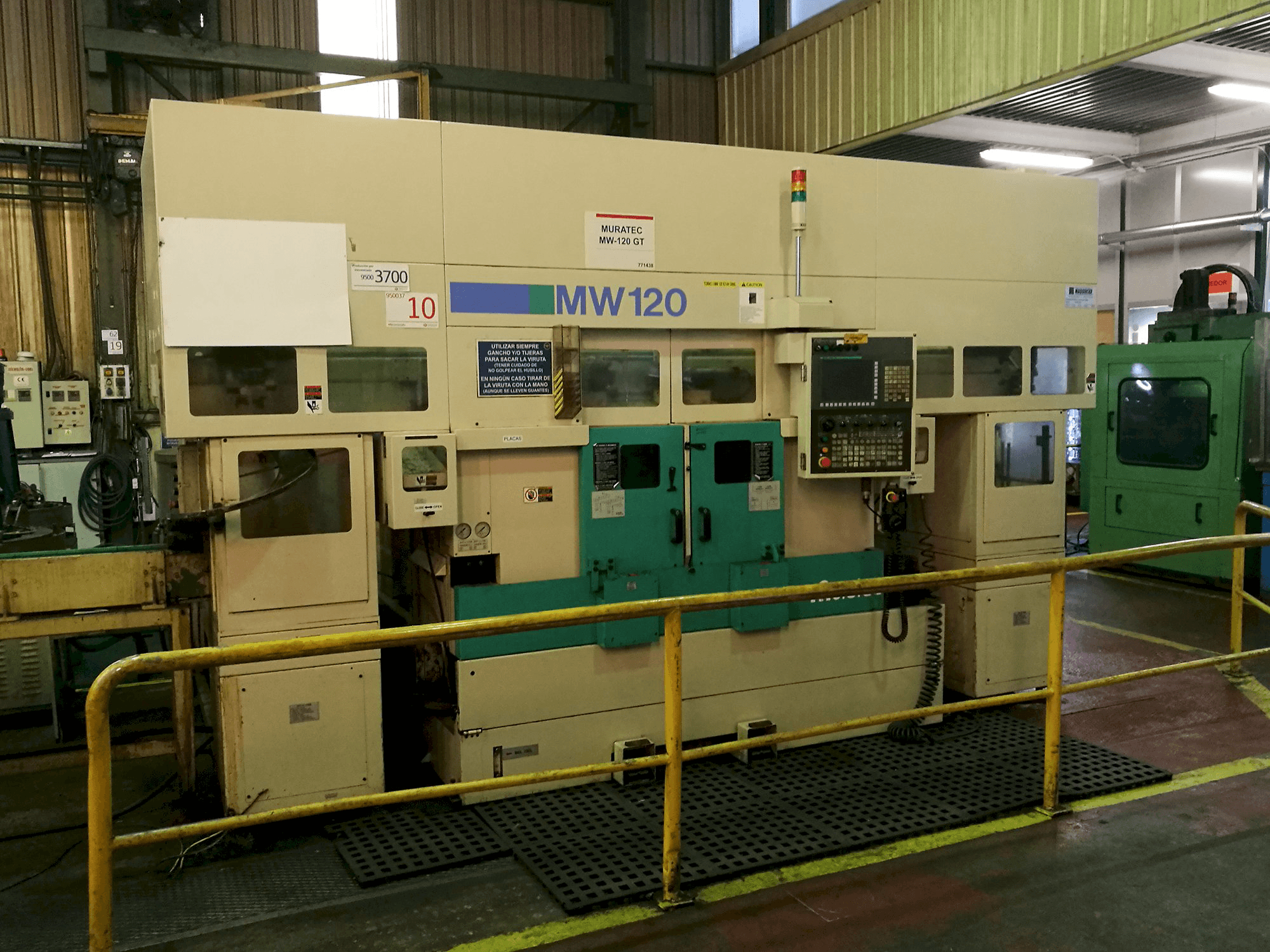 A MURATA Muratec MW 120 gép elölnézete