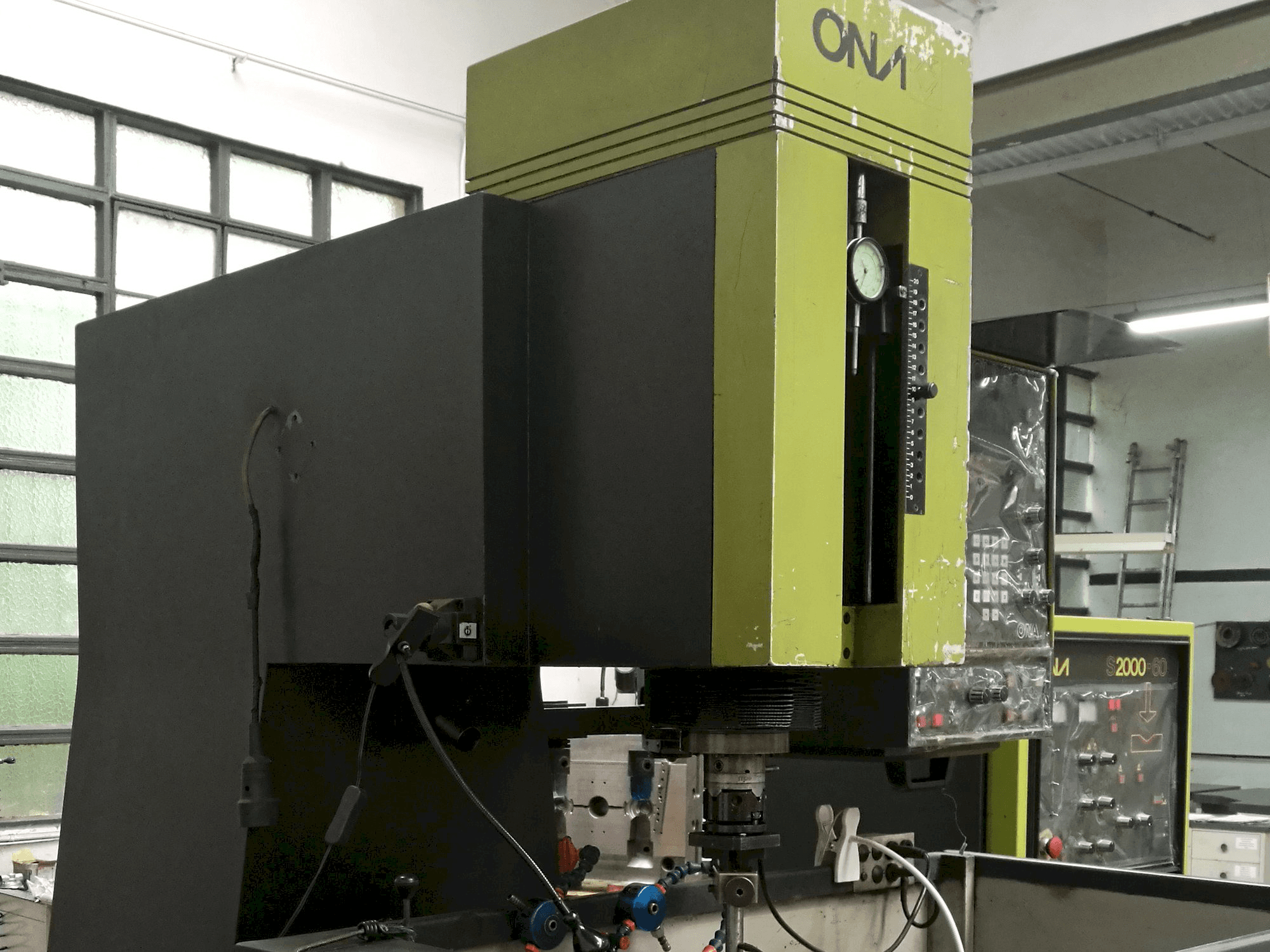 A ONA IN 260 gép bal oldali nézete