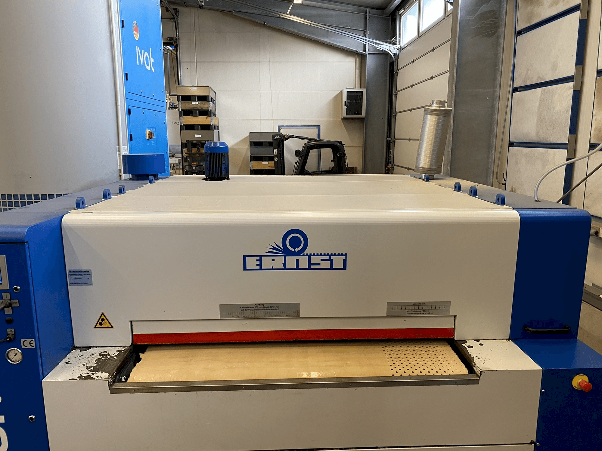 A ERNST NEPTUN EB gép elölnézete