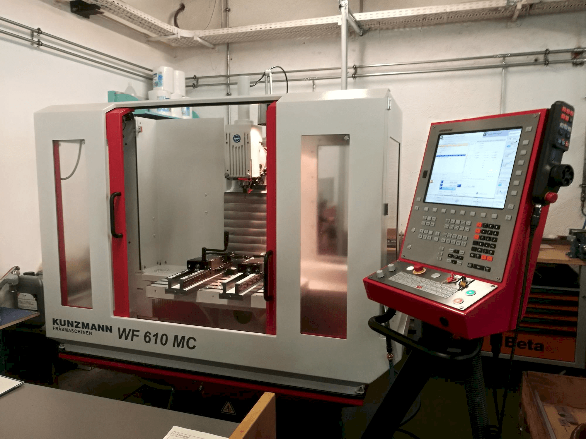 A KUNZMANN WF 610 MC gép elölnézete